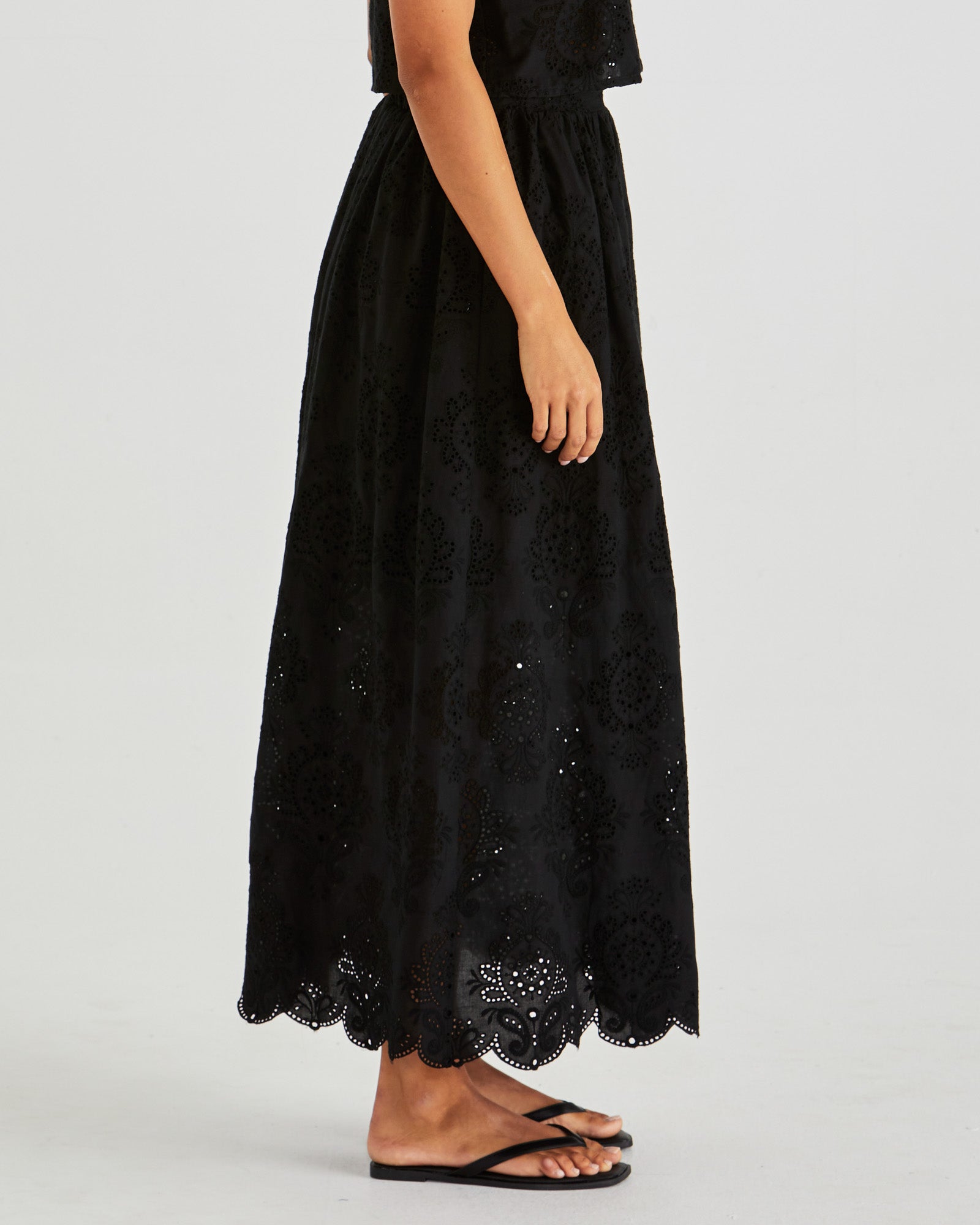 Sass Ani Full Skirt - Black