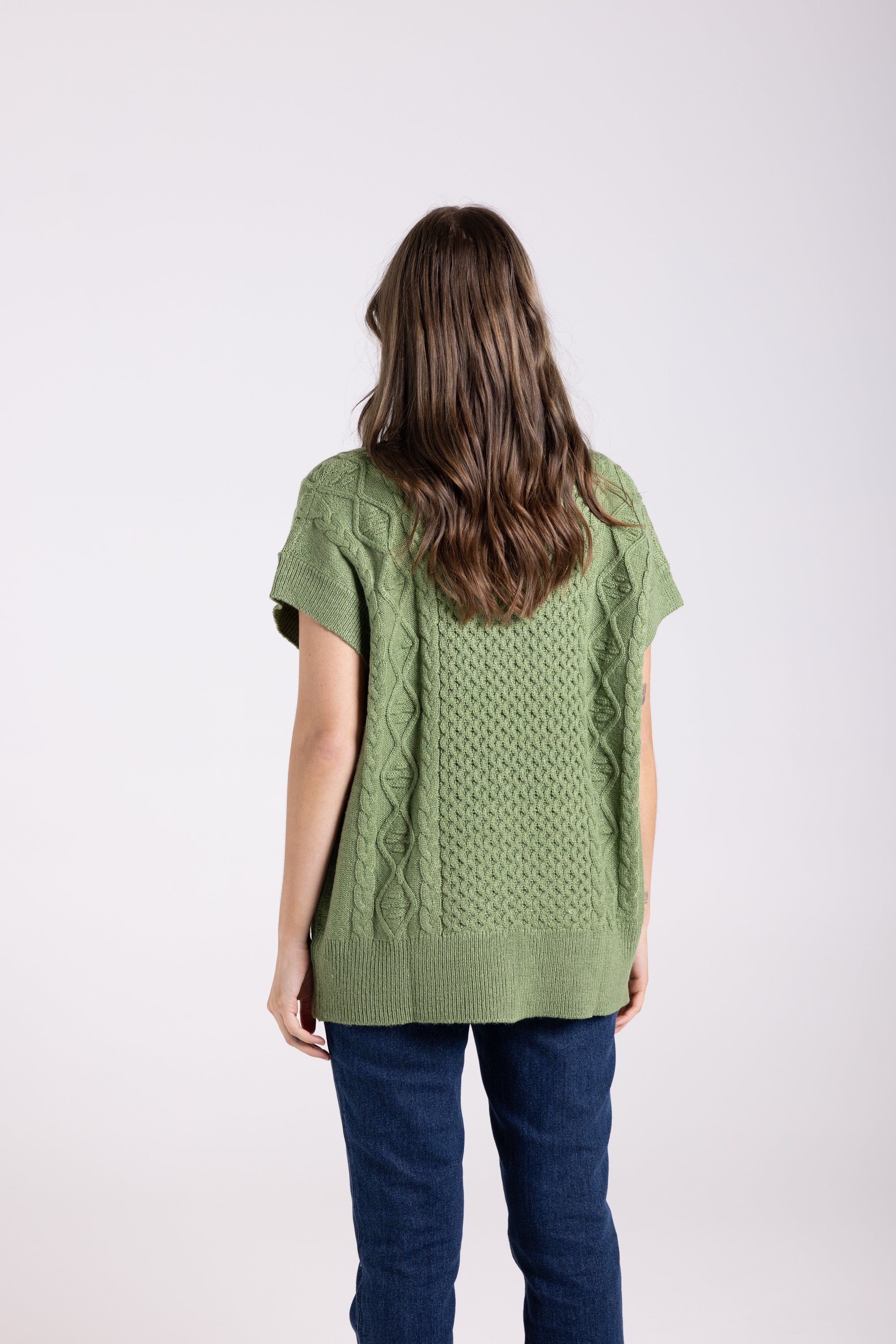 Two T's Cable V-Neck Vest - Kiwi Green