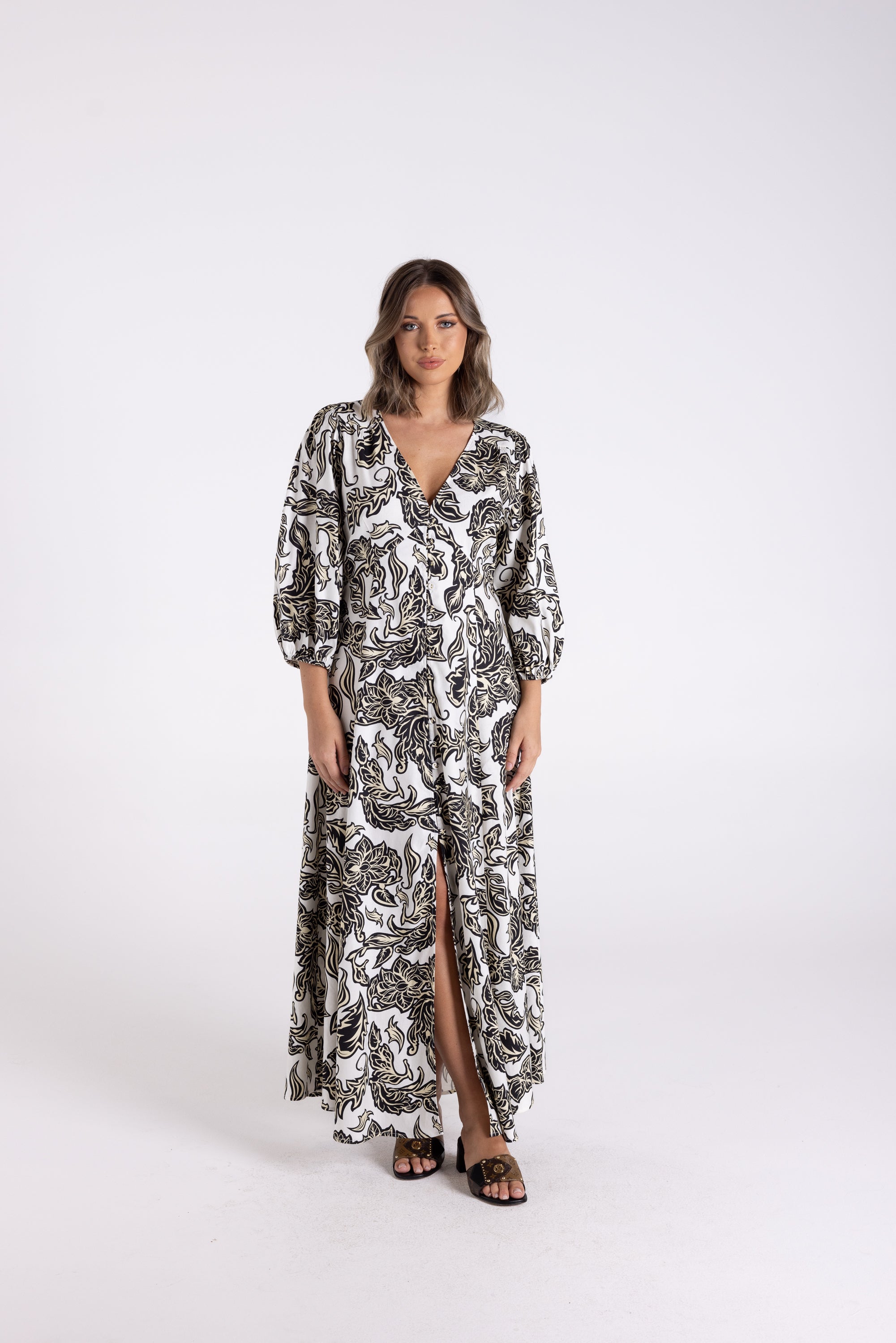 Two T's Katie Print Midi Dress - White/Sand/Black