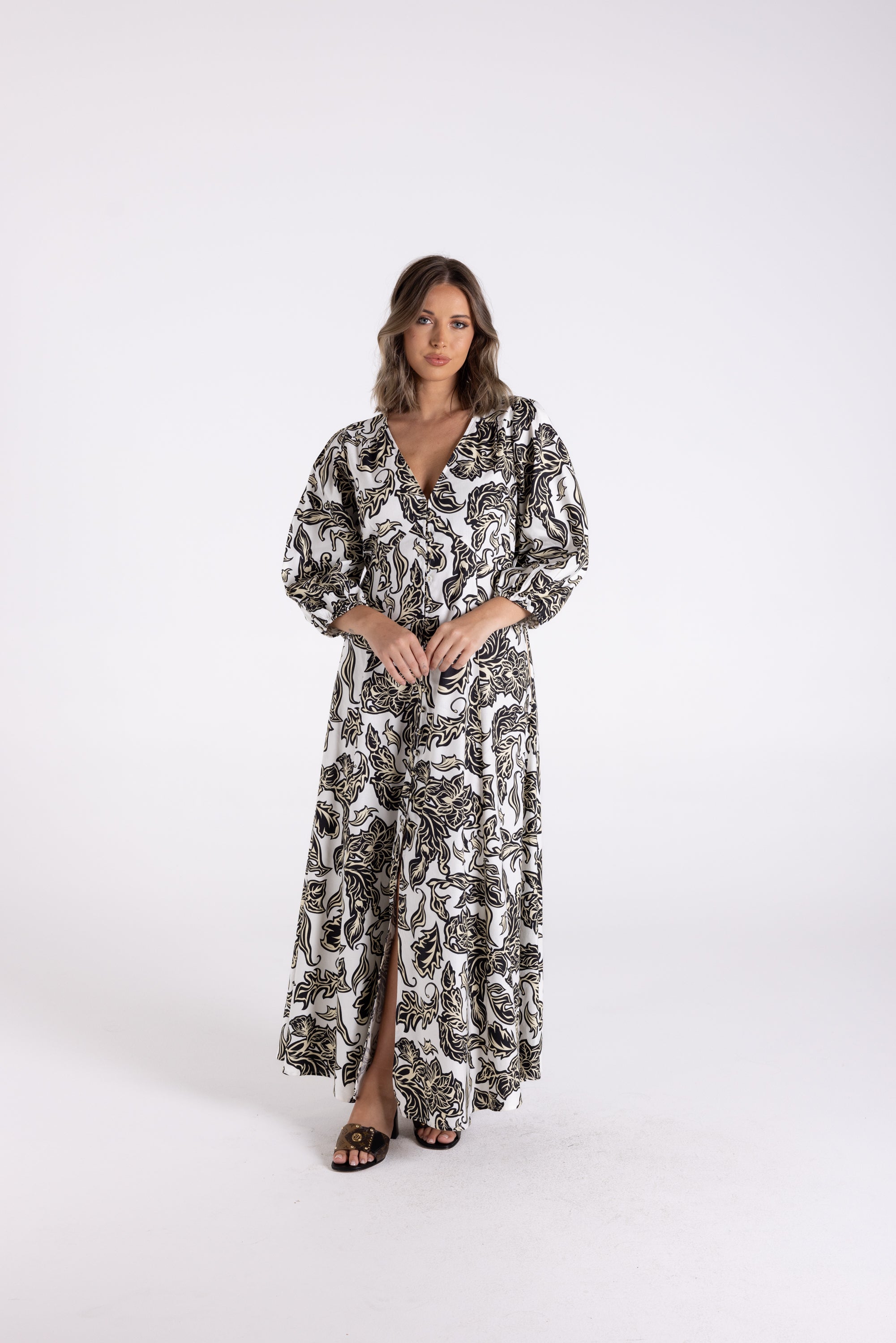Two T's Katie Print Midi Dress - White/Sand/Black