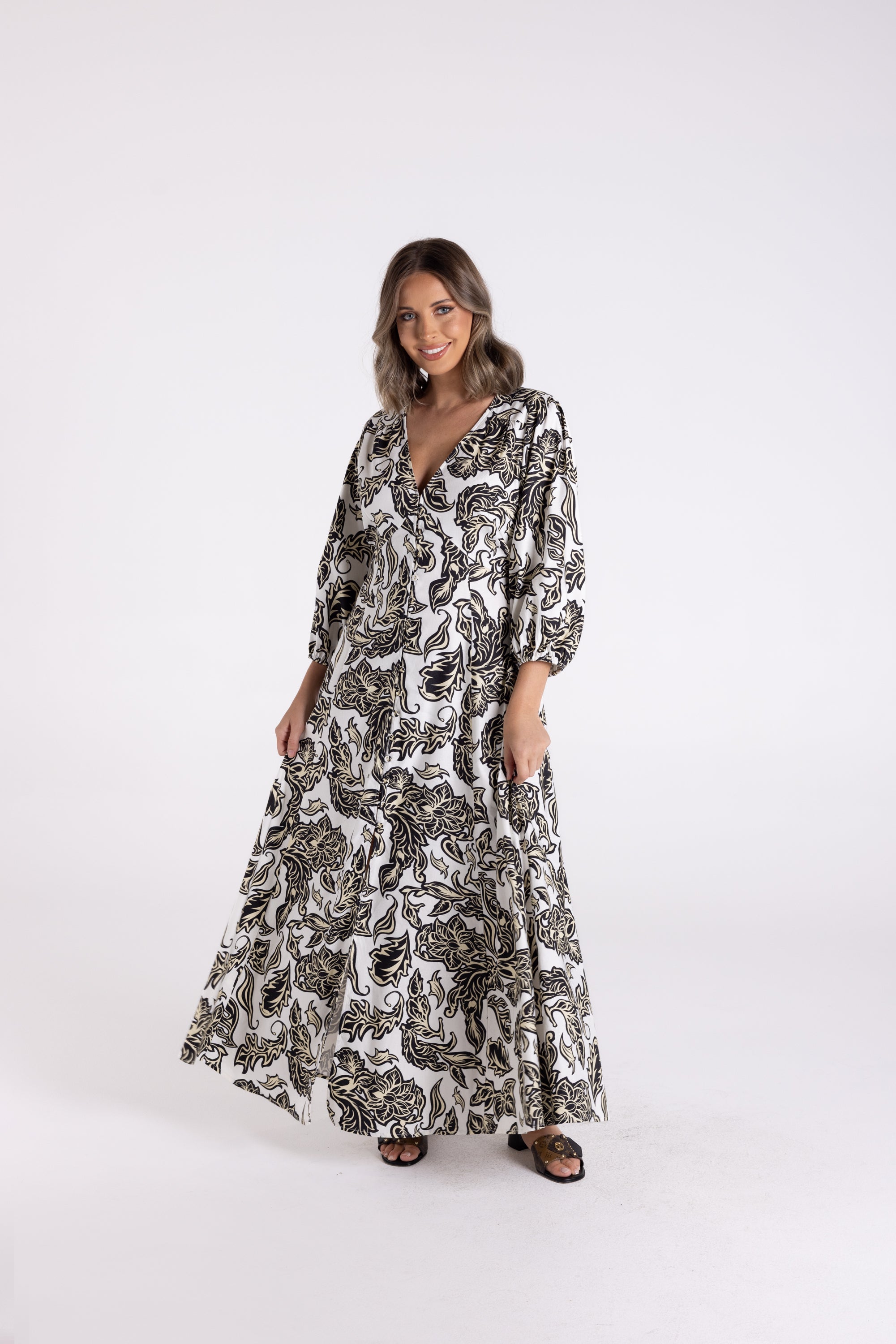 Two T's Katie Print Midi Dress - White/Sand/Black