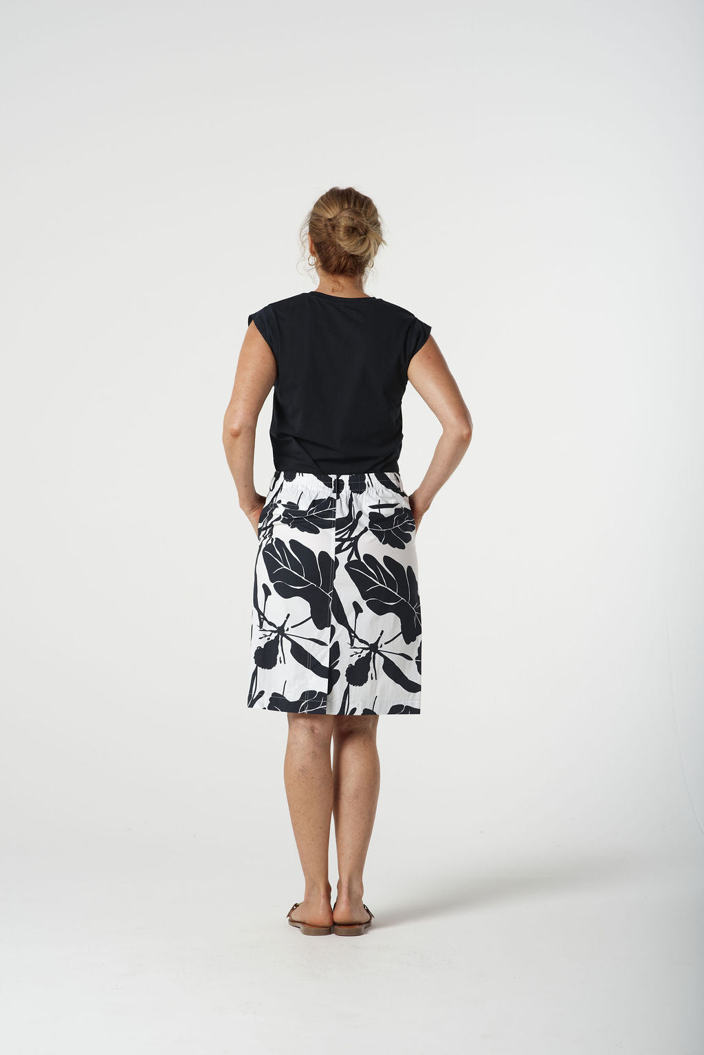 Goondiwindi Cotton Block Leaf Skirt - Navy/White