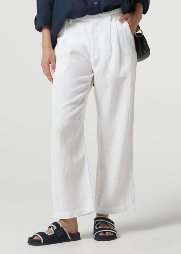Goondiwindi Cotton Tapered Manstyle Cropped Pant - White