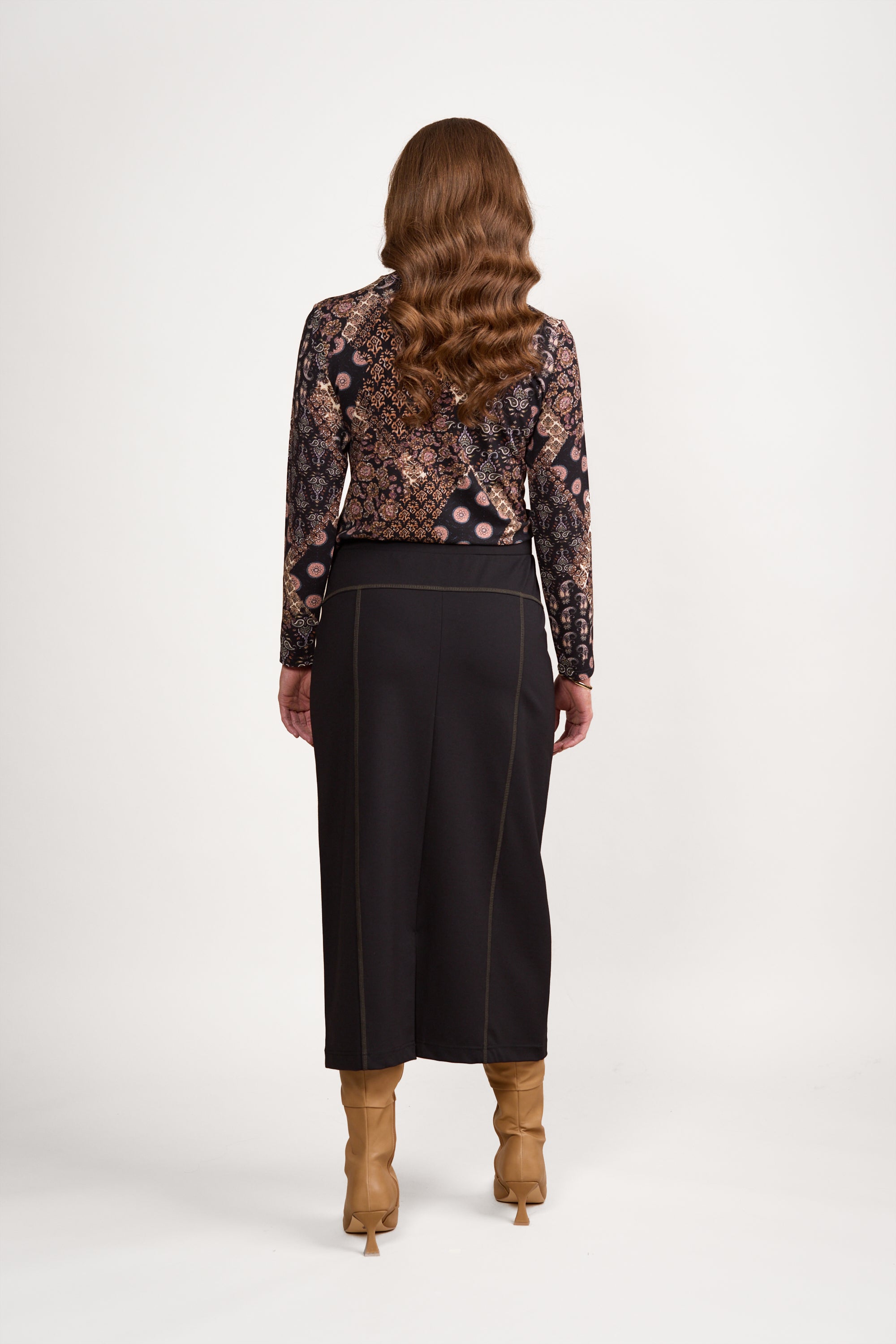 Vassalli Contrast Stitch Midi Skirt - Black/Khaki