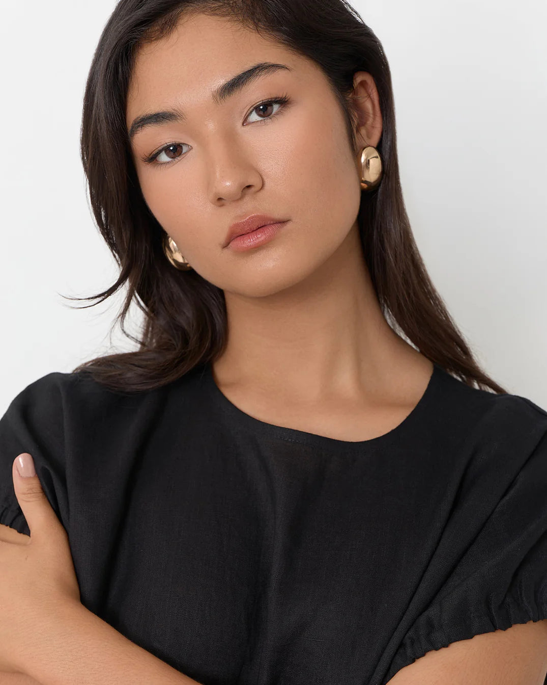 Adorne Smooth Oval Metal Earring - Gold