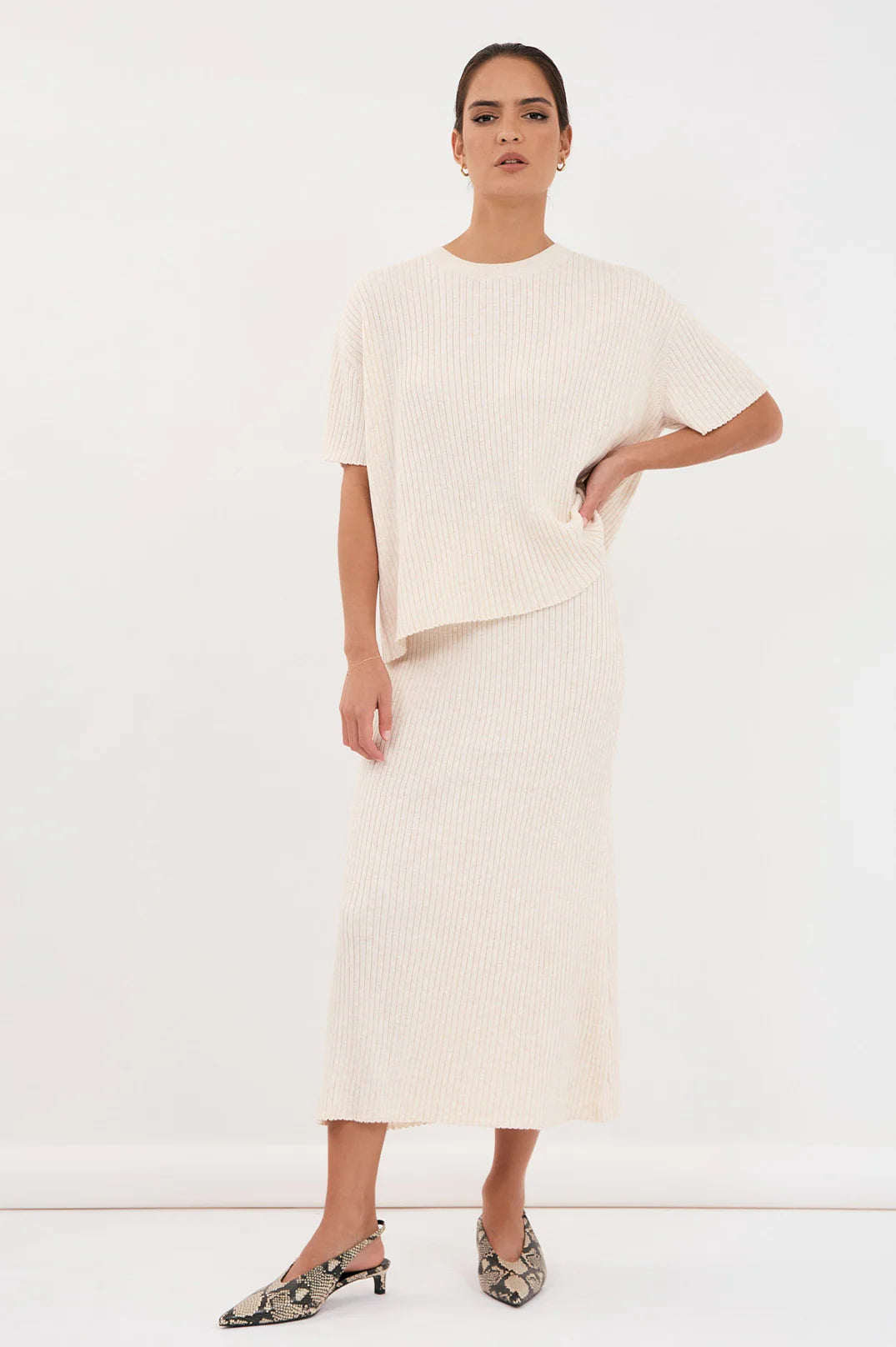 Adorne Shani Rib Knit Short Sleeve Top - Oat