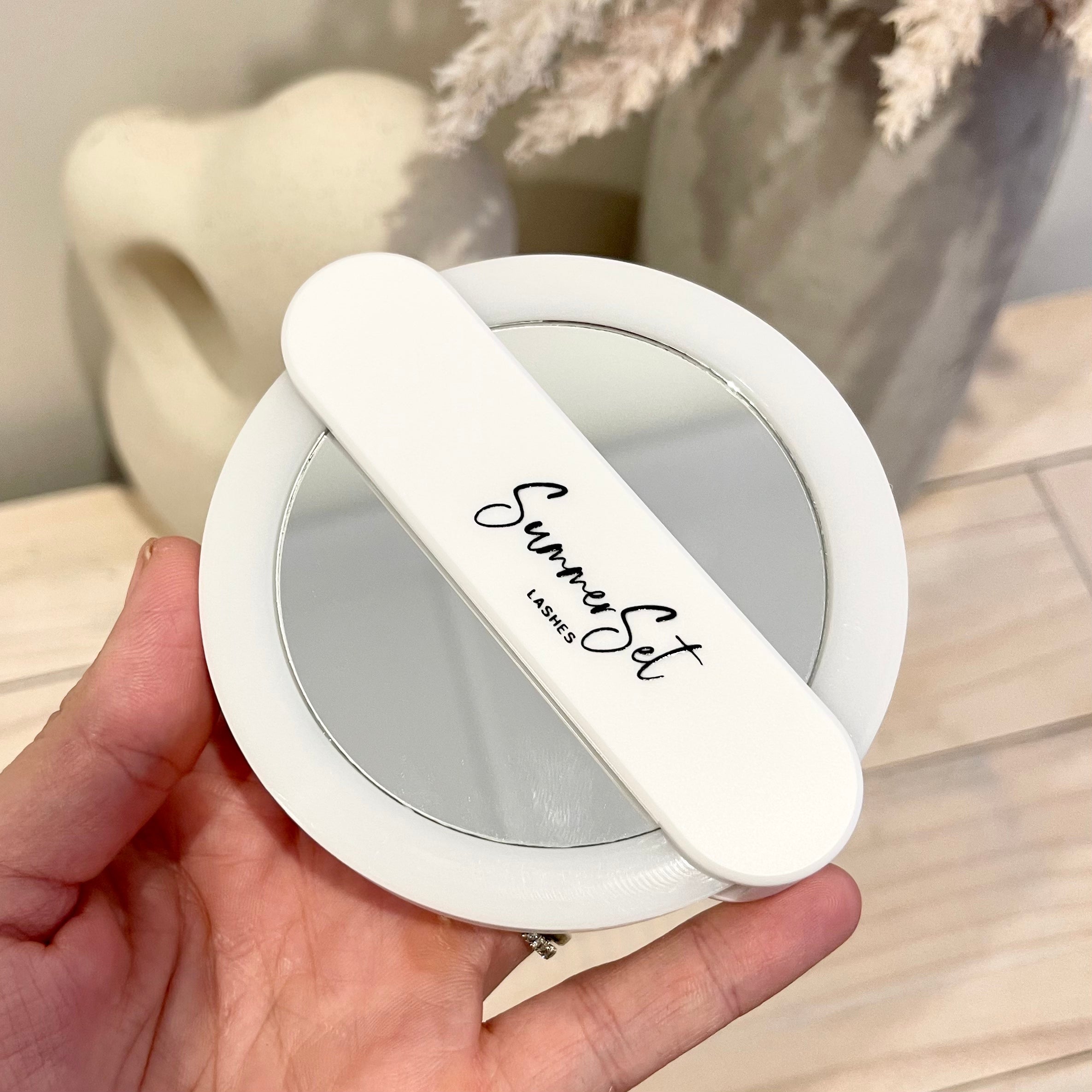 Summer Set Lashes LED mirror