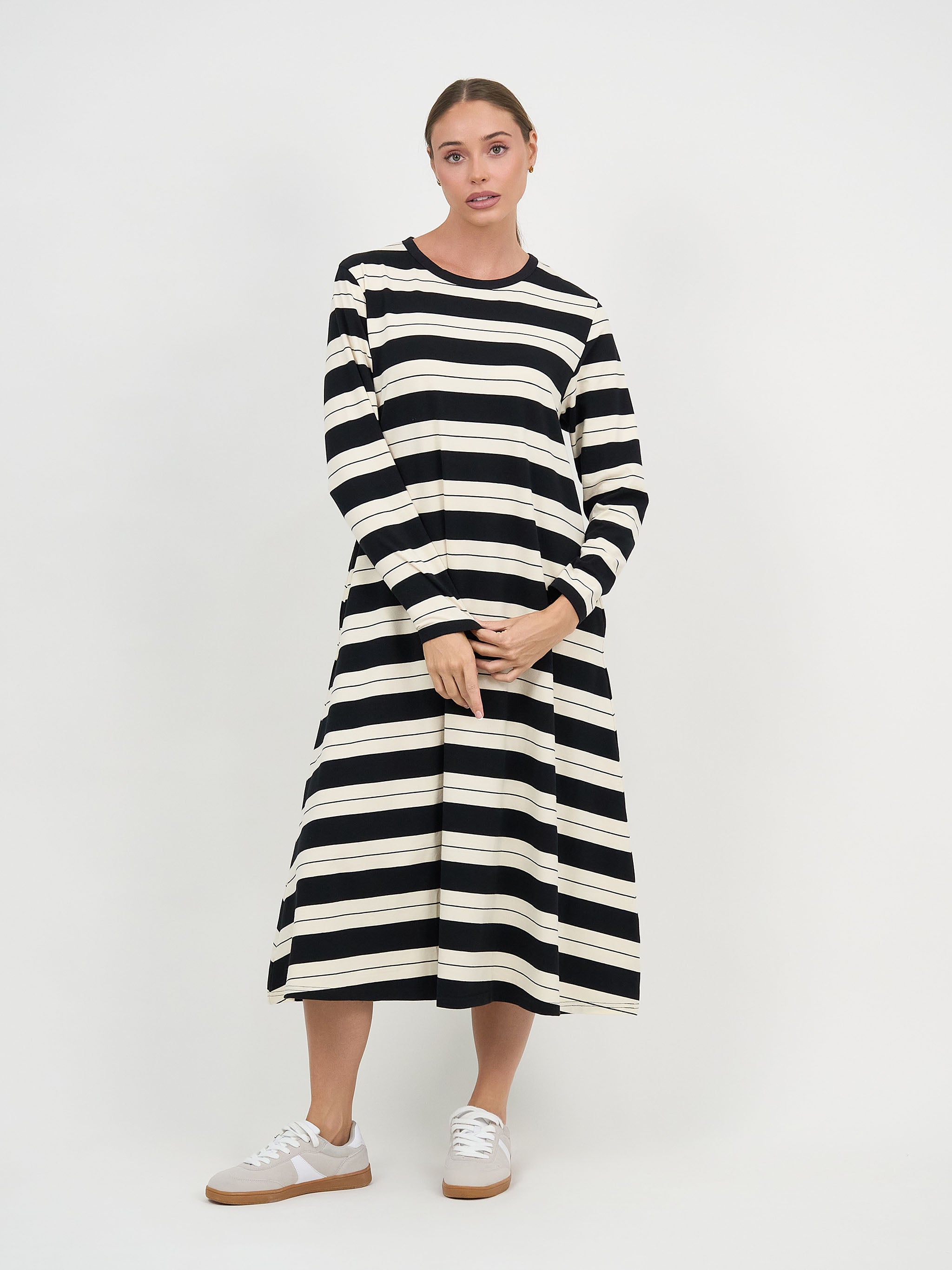 Liberty Rose Stripe Lounge Midi Dress – Black/Ivory