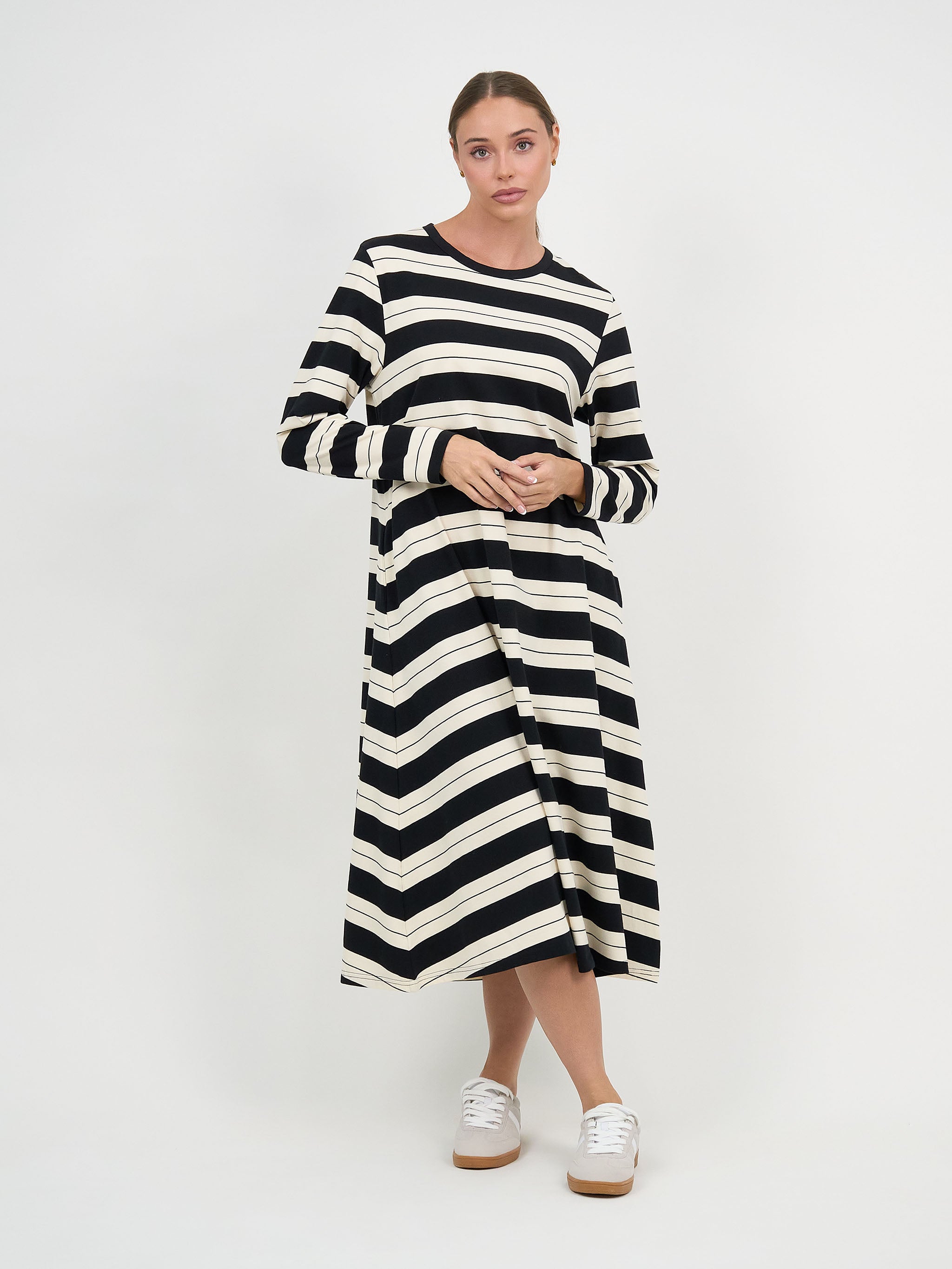 Liberty Rose Stripe Lounge Midi Dress – Black/Ivory