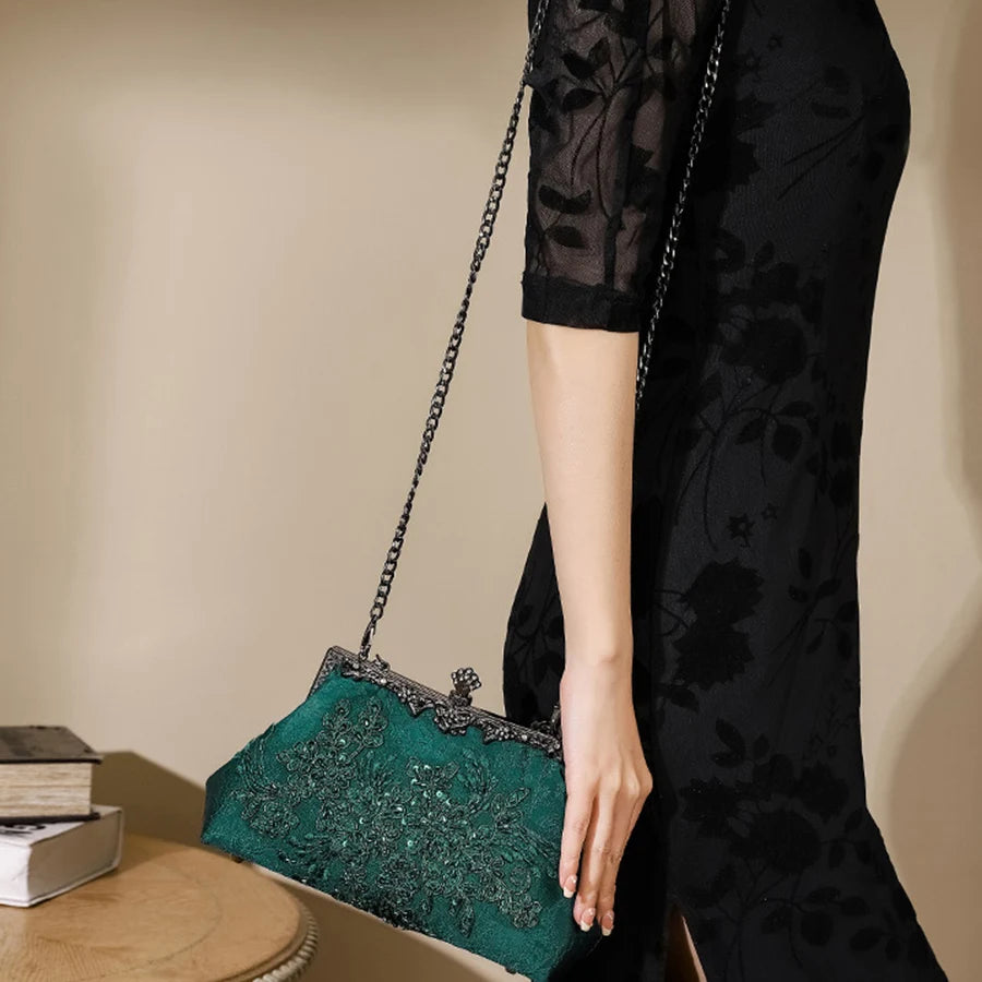 Emerald Enchanté Vintage Clutch