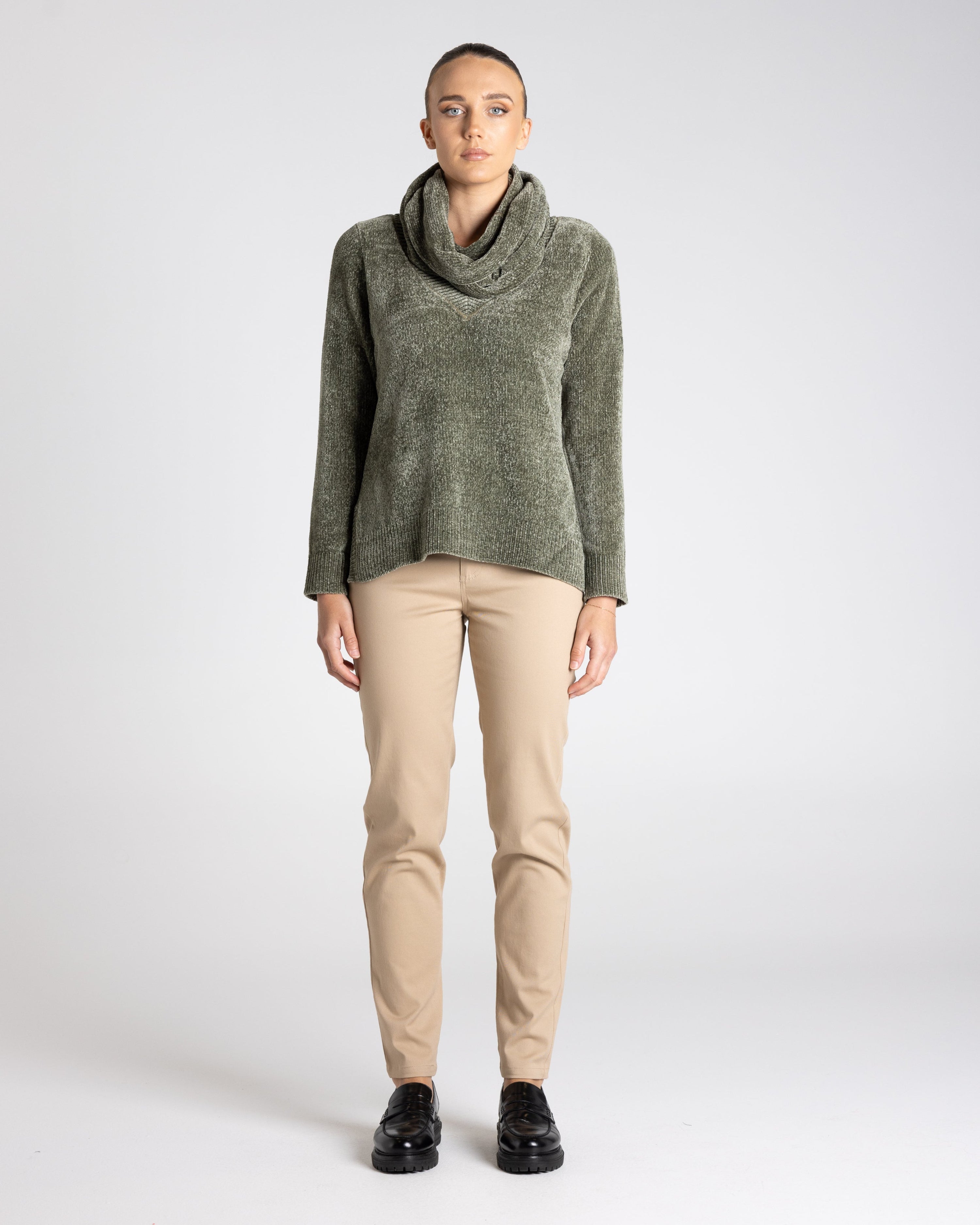 Two T's Chunky Chenille Knit Snood - Khaki