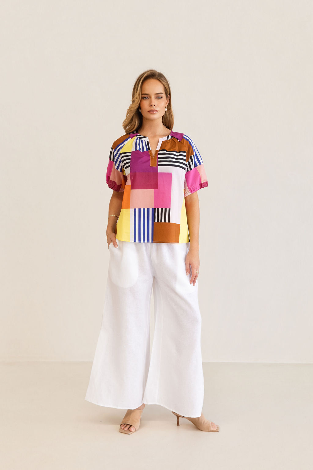 Kaleido Short Sleeves Top - Geo Art Print