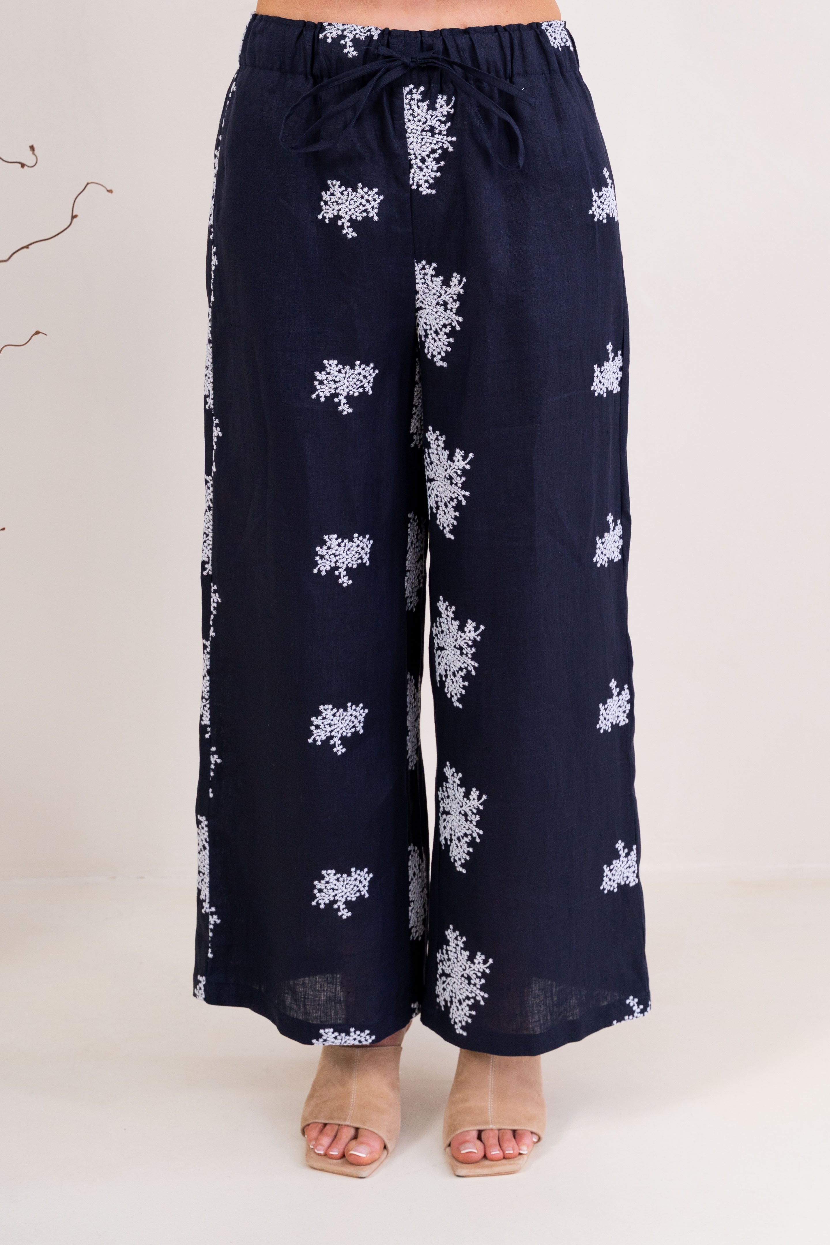 See Saw 7/8 Drawstring Pant - Navy/White Blossom