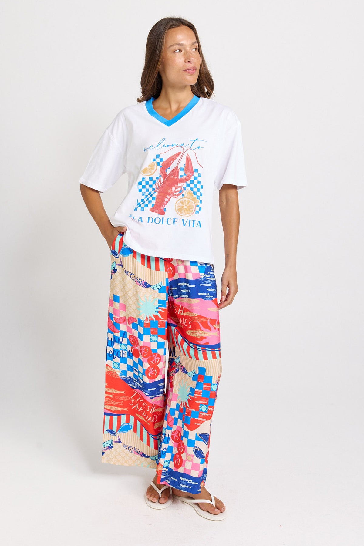 Betty Basics V-Neck Boxy Tee - La Dolce Vita