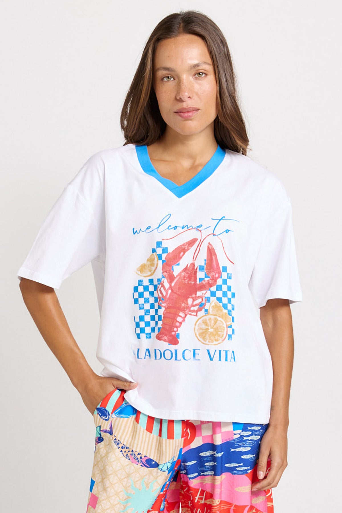 Betty Basics V-Neck Boxy Tee - La Dolce Vita