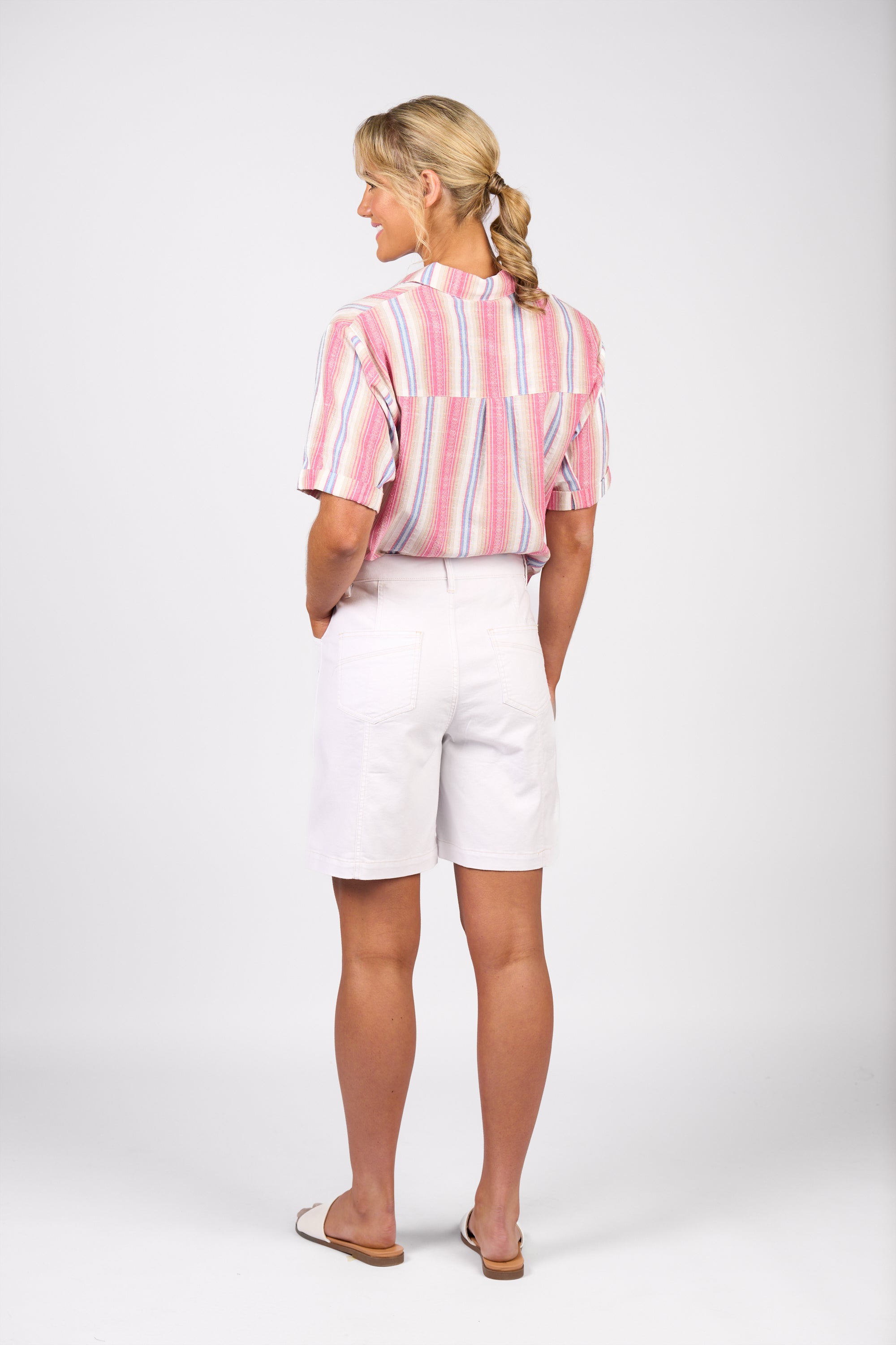 Vassalli Wide Leg Above Knee Double Pocket Short - White Denim
