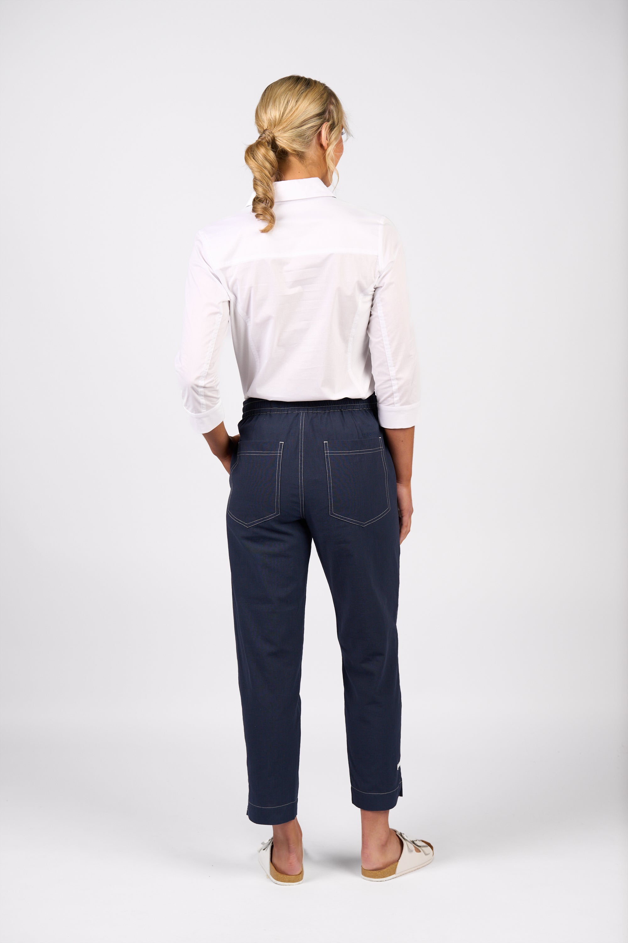 Vassalli Relaxed Leg Ankle Grazer Pant - Ink