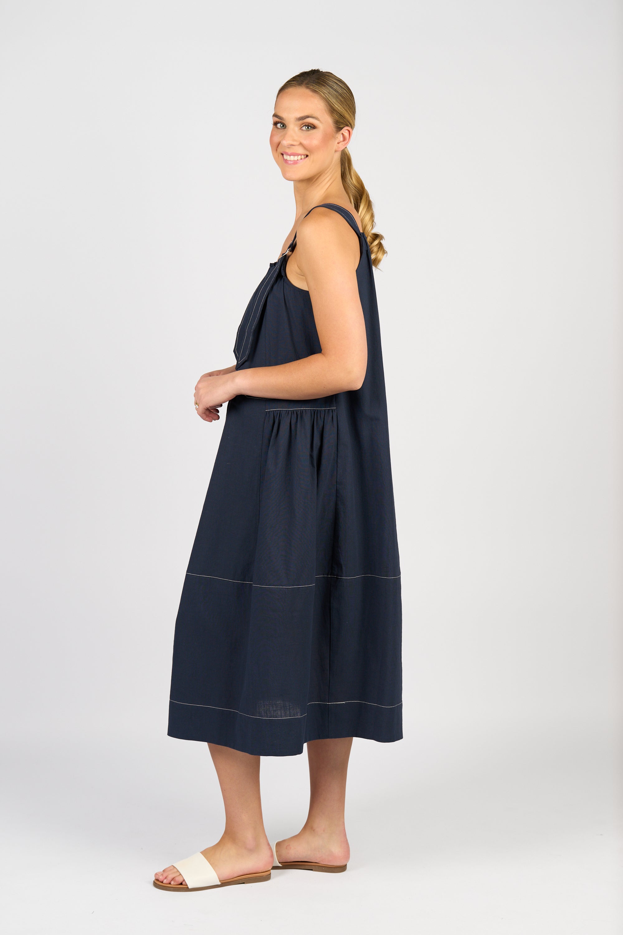 Vassalli Sleeveless Balloon Dress - Ink