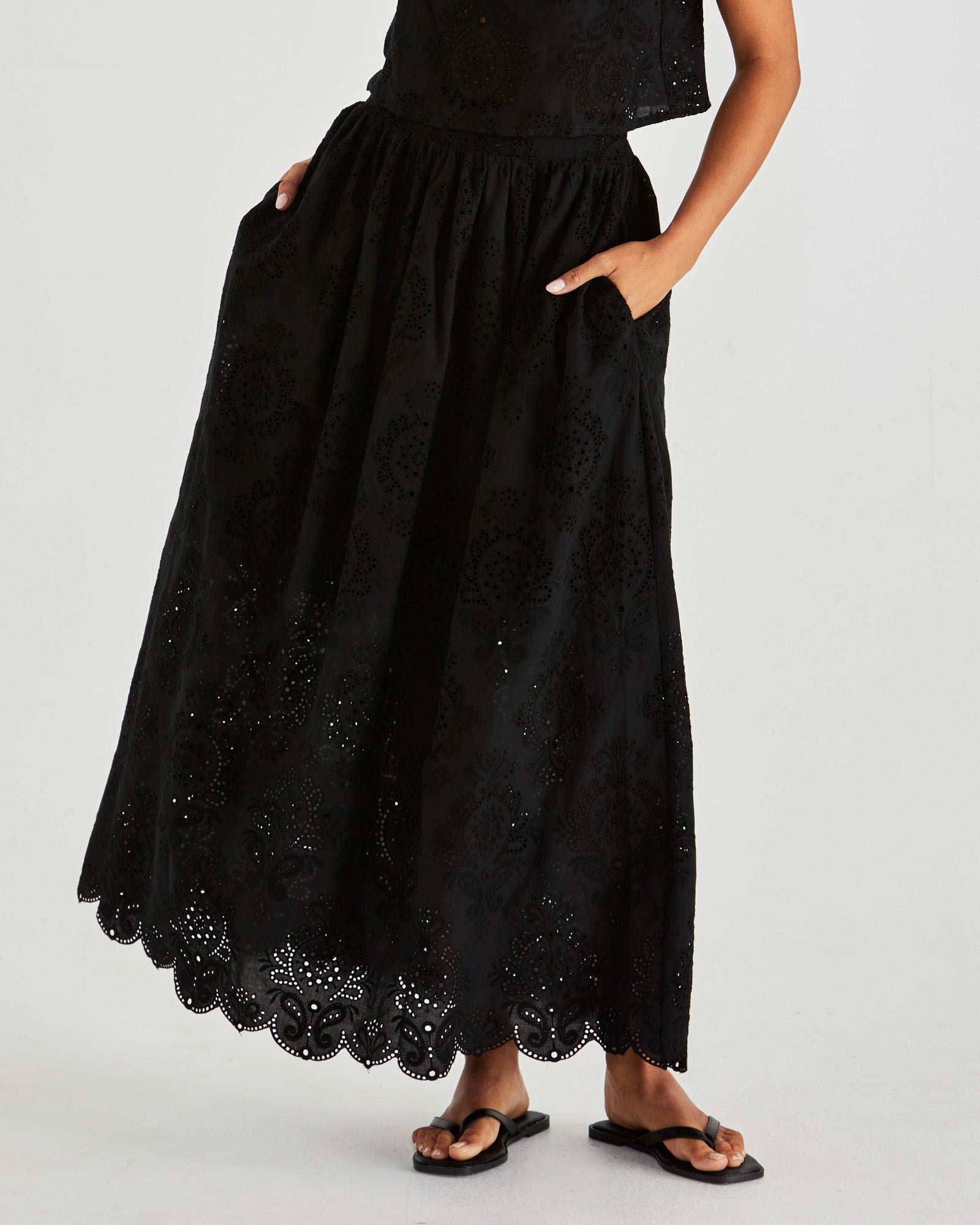 Sass Ani Full Skirt - Black