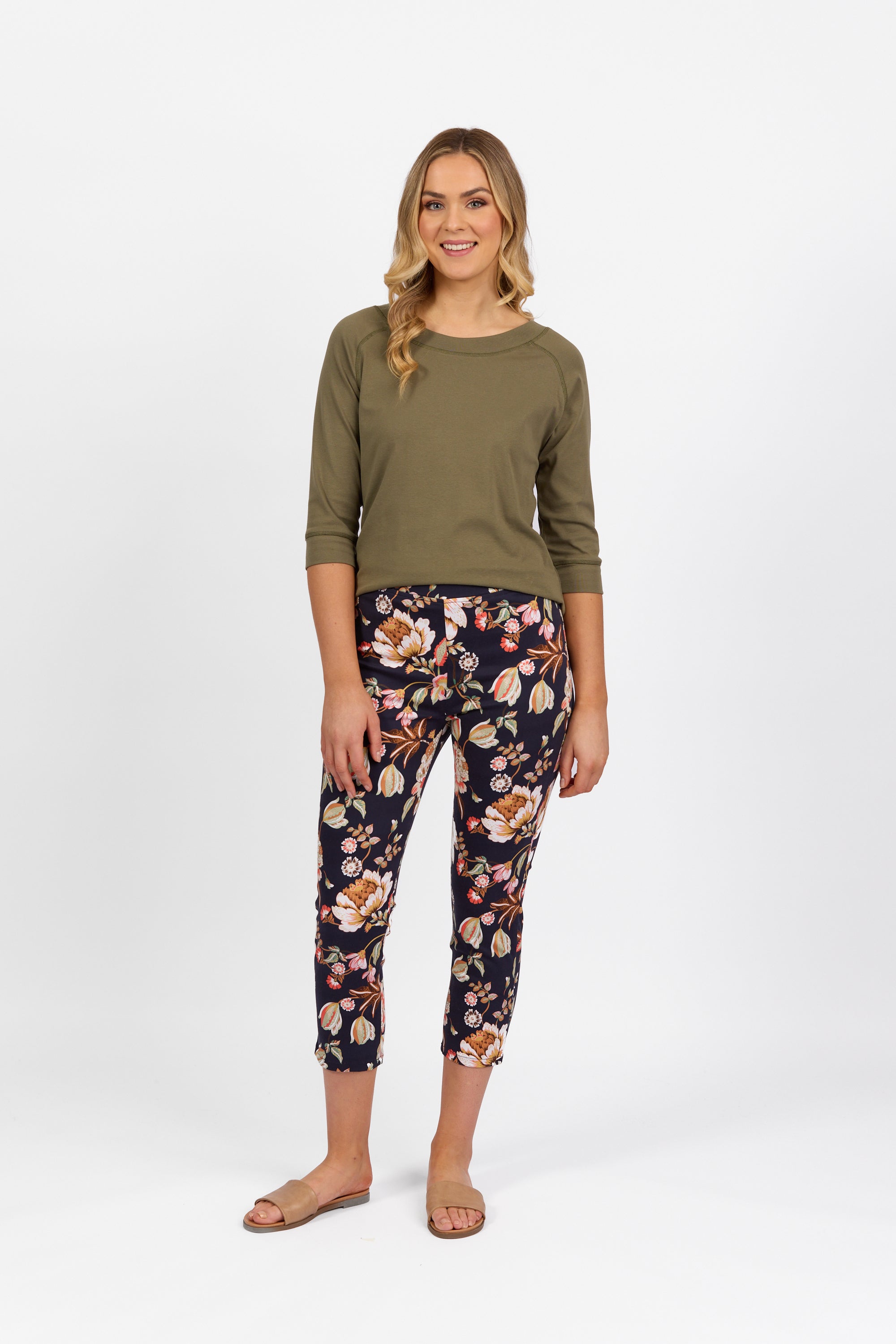 Vassalli Skinny Leg 7/8 Pull-On Pant - Freya