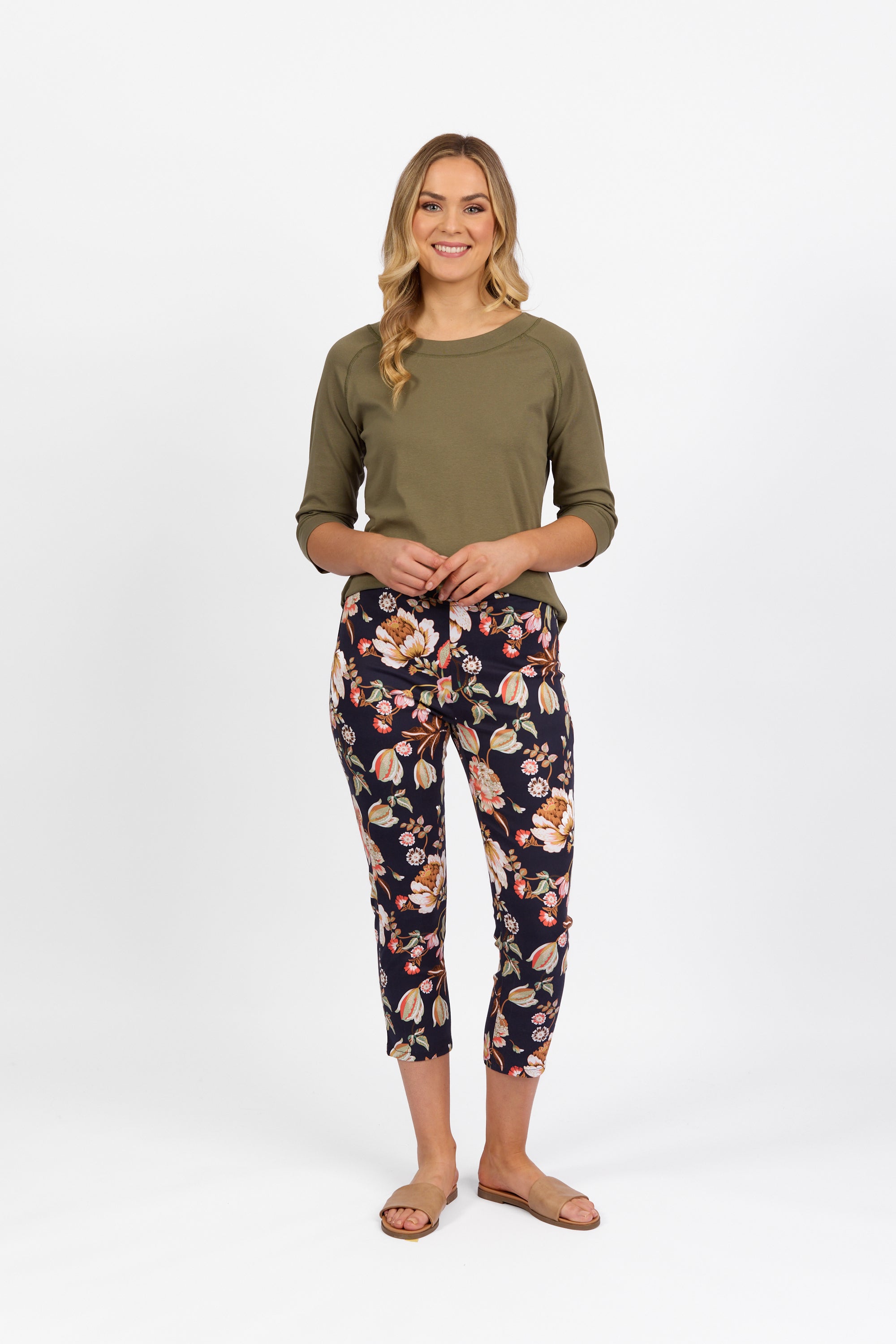 Vassalli Skinny Leg 7/8 Pull-On Pant - Freya