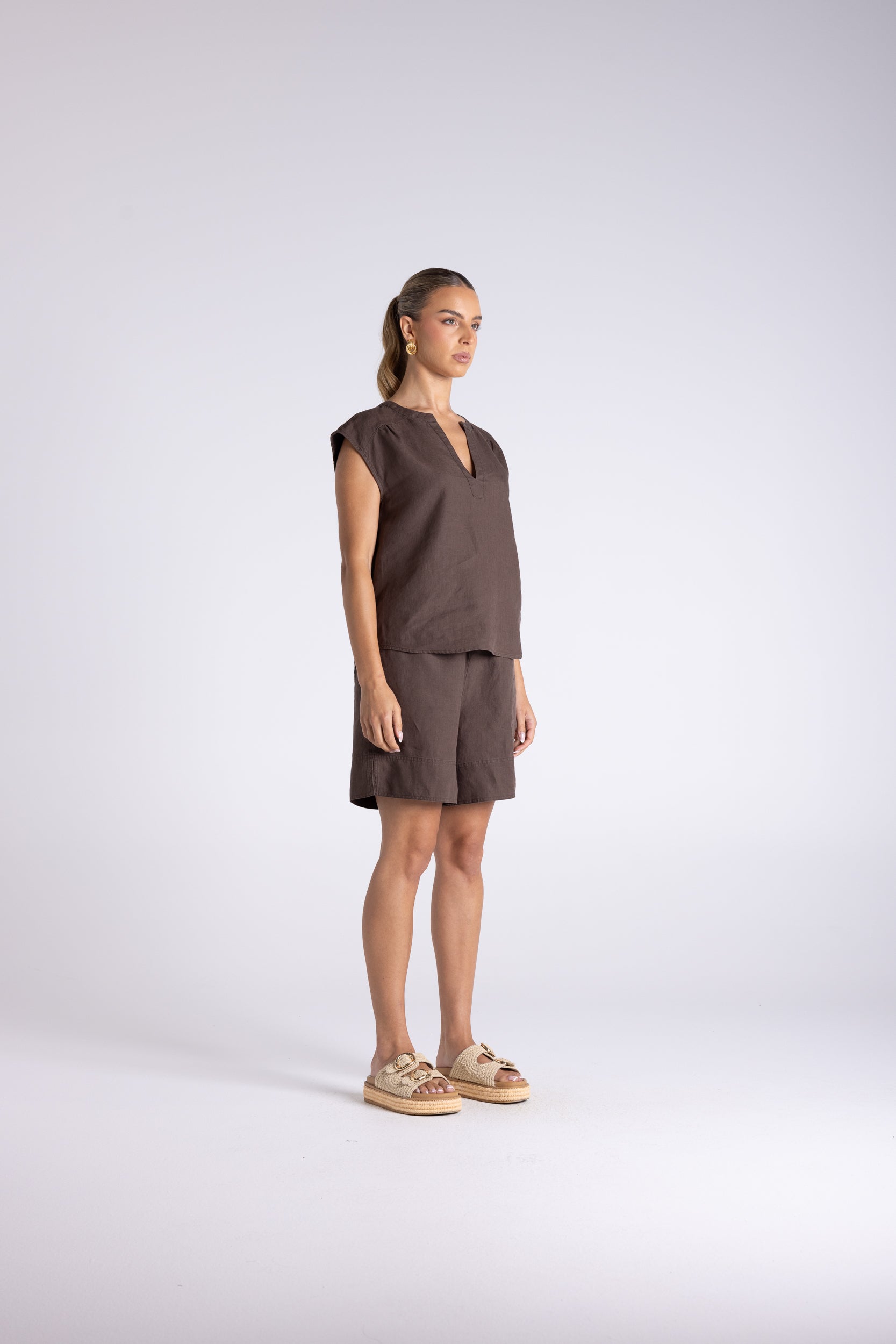 Two T's Aria Linen Top - Chestnut