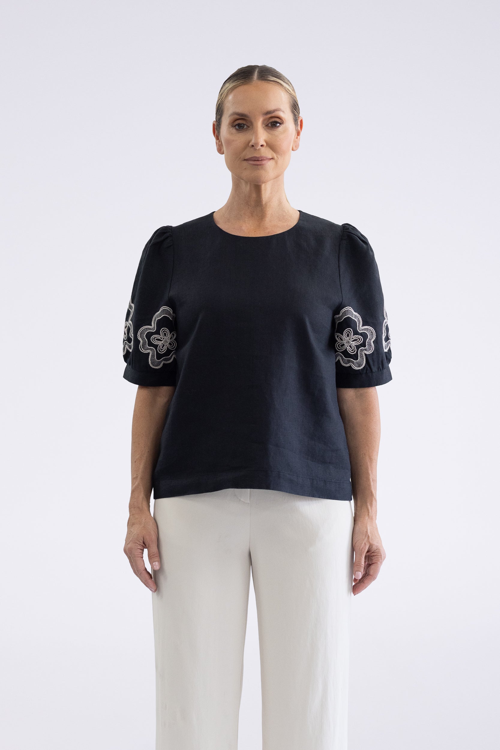 Two T's Nova Top - Black