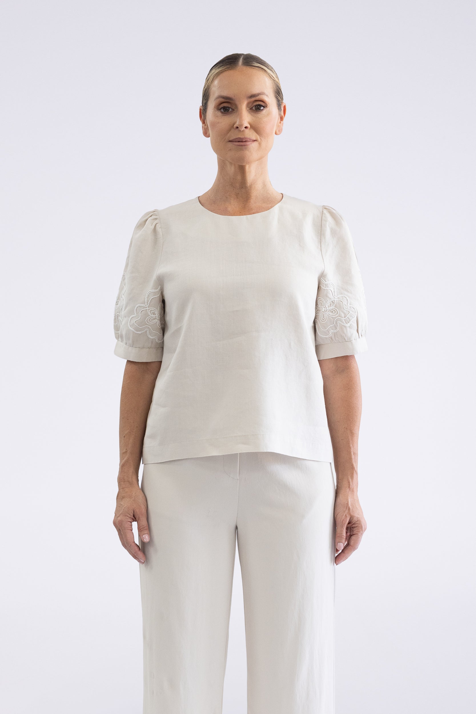Two T's Nova Top - Straw