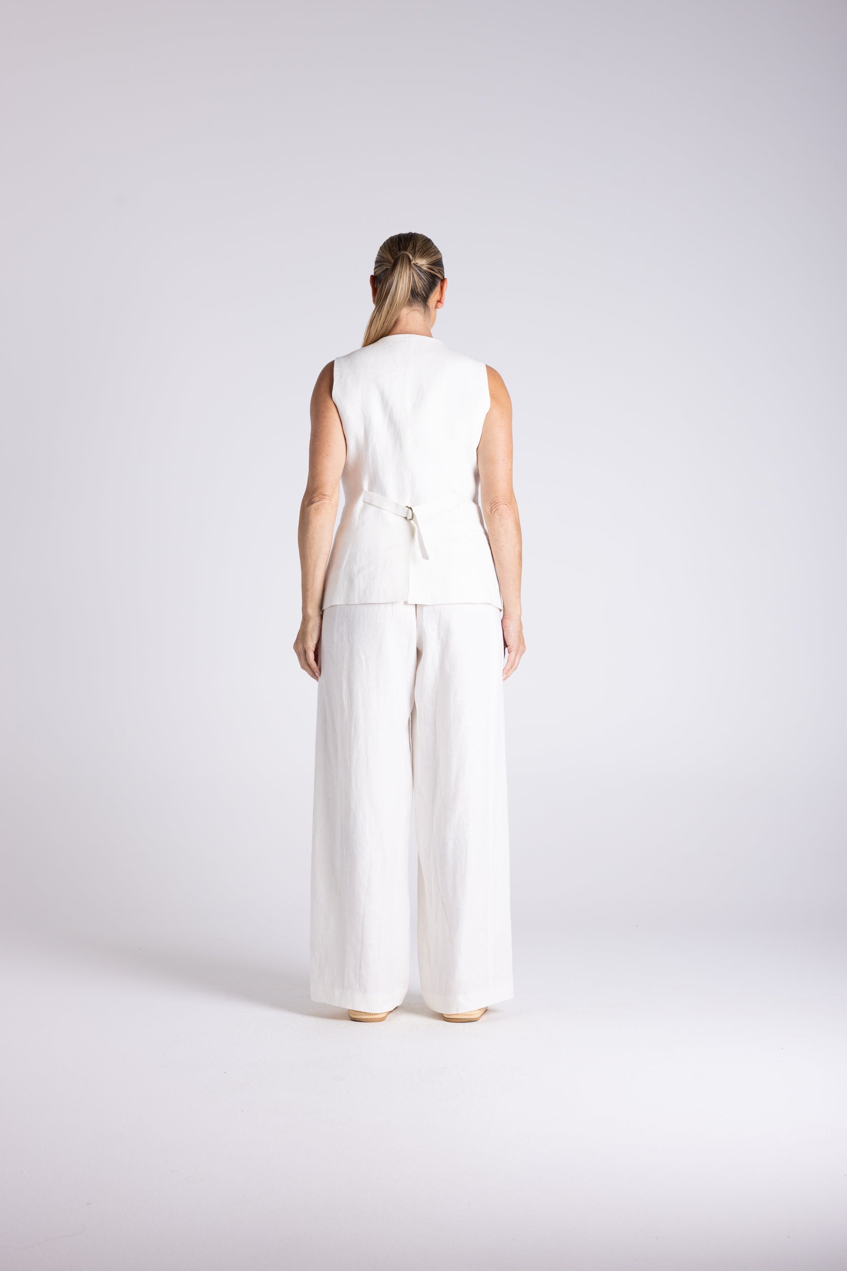 Two T's Abbey Vest - Milk