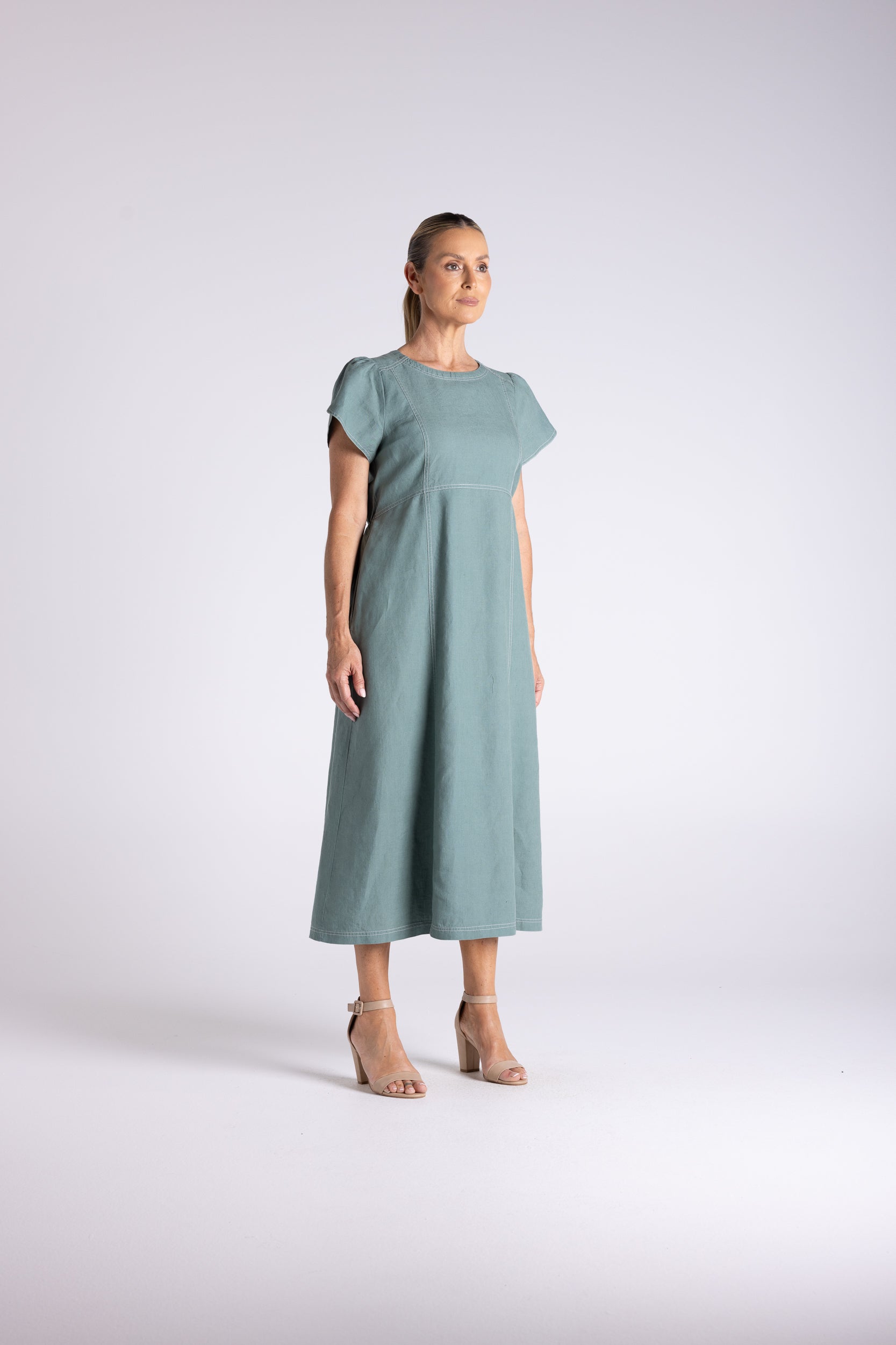 Two T's Mary Midi Dress - Frosted Fern