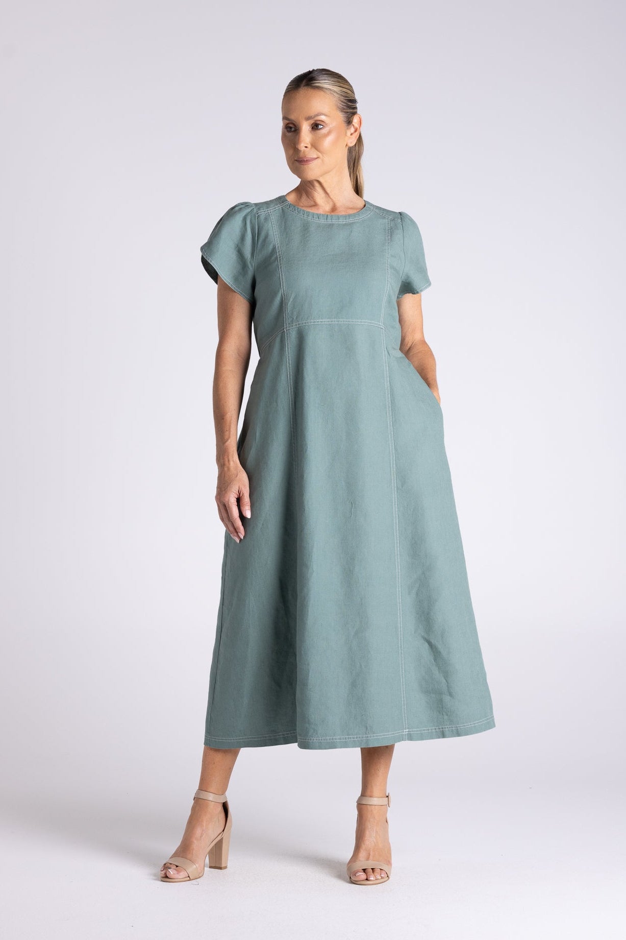 Two T's Mary Midi Dress - Frosted Fern