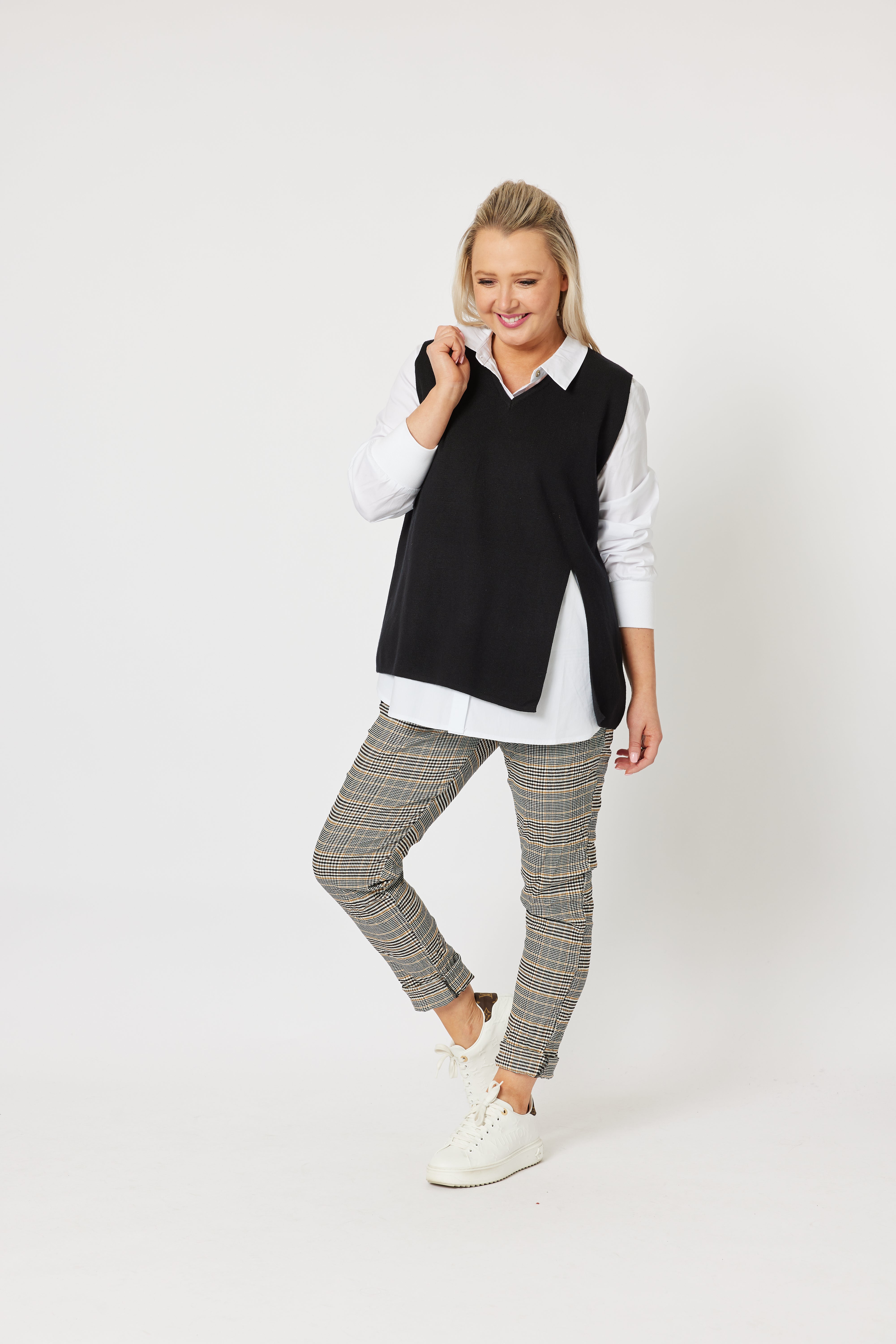 Threadz Vicky Vest - Black