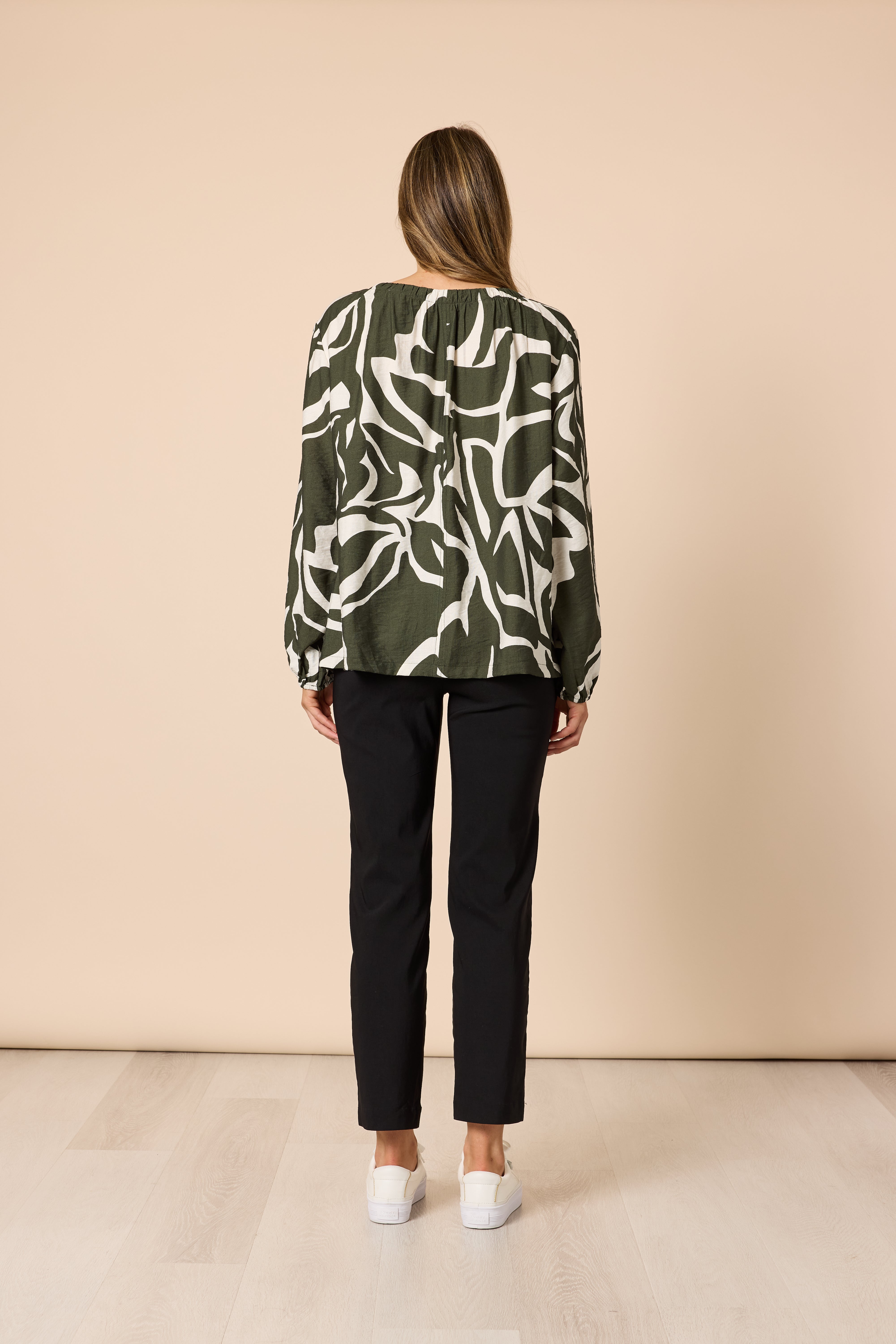 Clarity Lyon Print Top - Khaki/Ivory