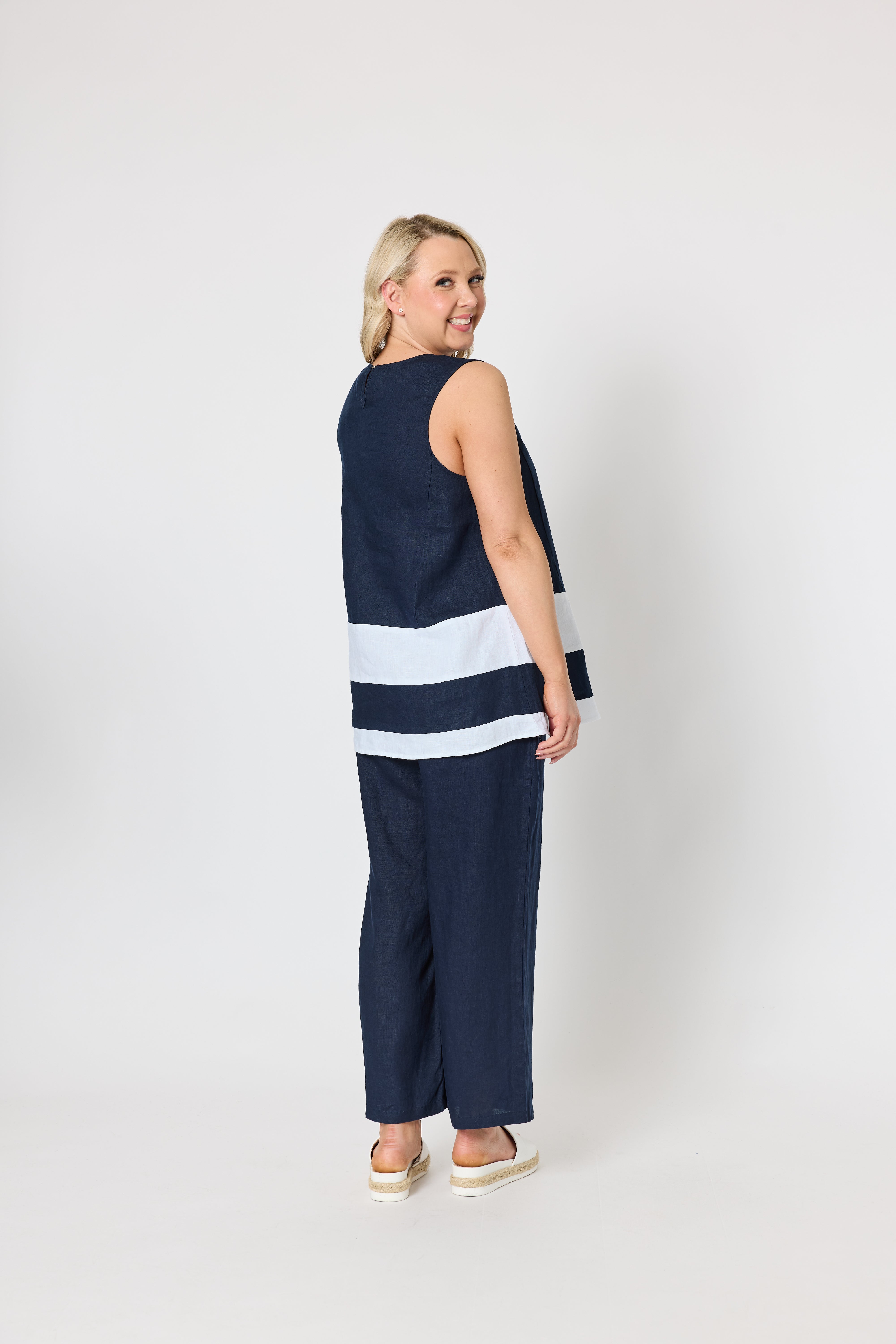 Gordon Smith Chloe Linen Top - Navy/White
