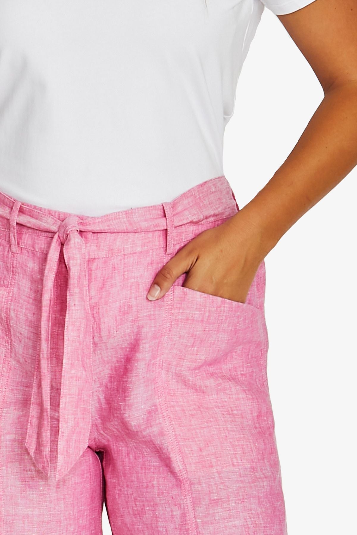 Jump Seam Detail Short - Hibiscus