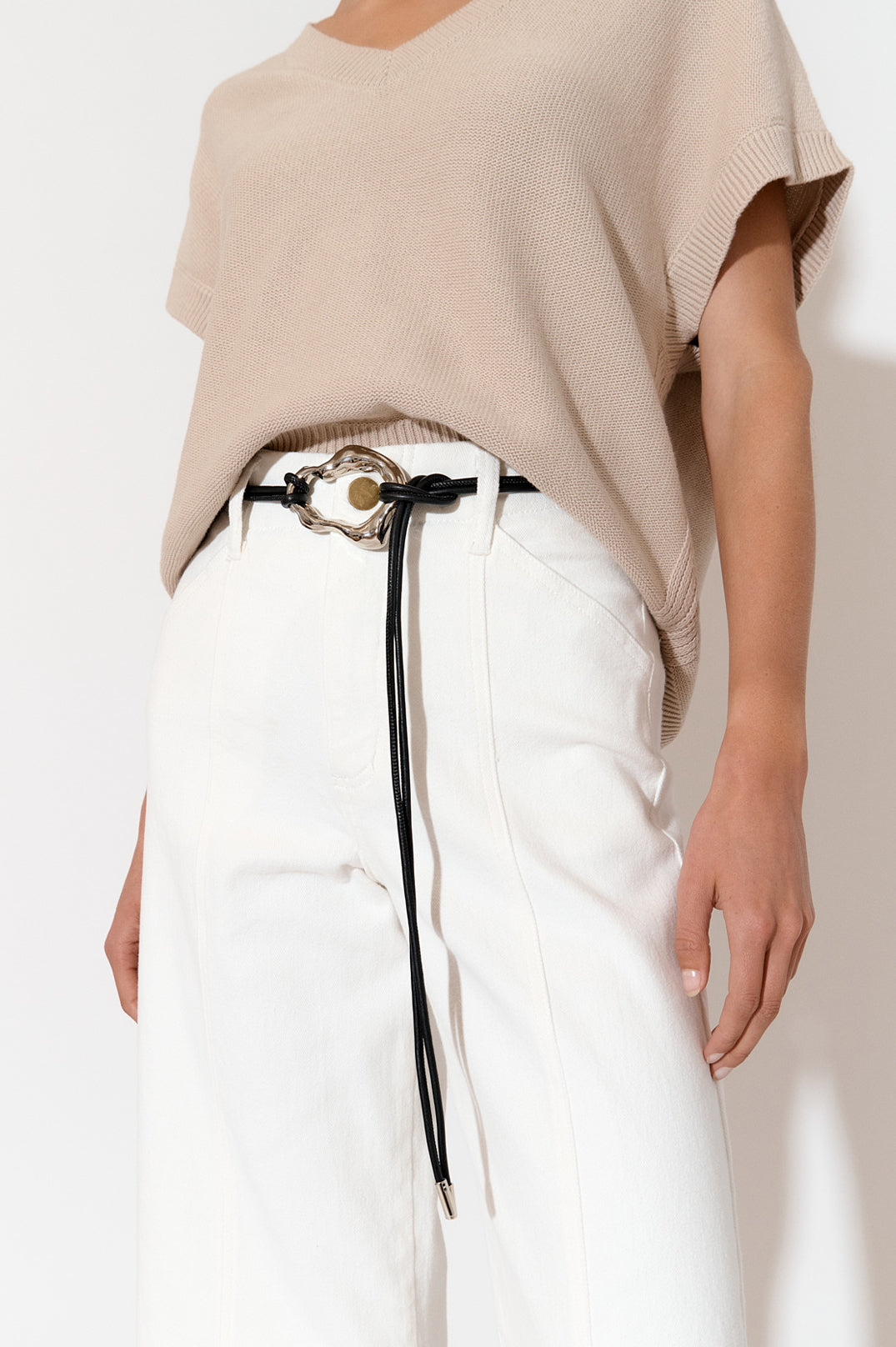 Adorne Pendant Detail Tie Belt - Black/Silver