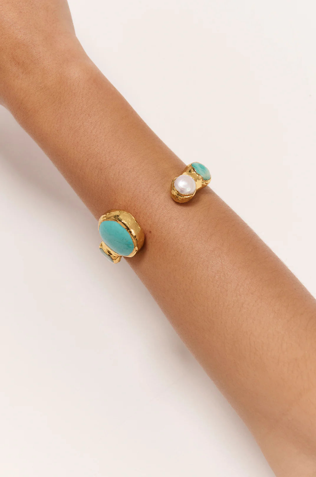 Adorne Turquoise Shell Event Bracelet
