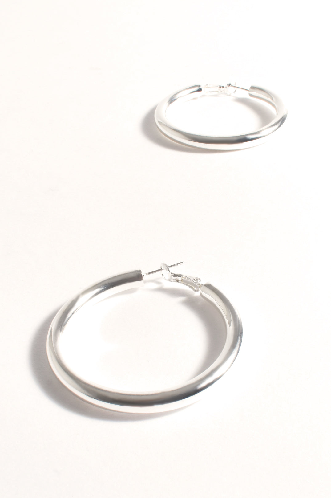 Adorne Mid Size Tube Hoops