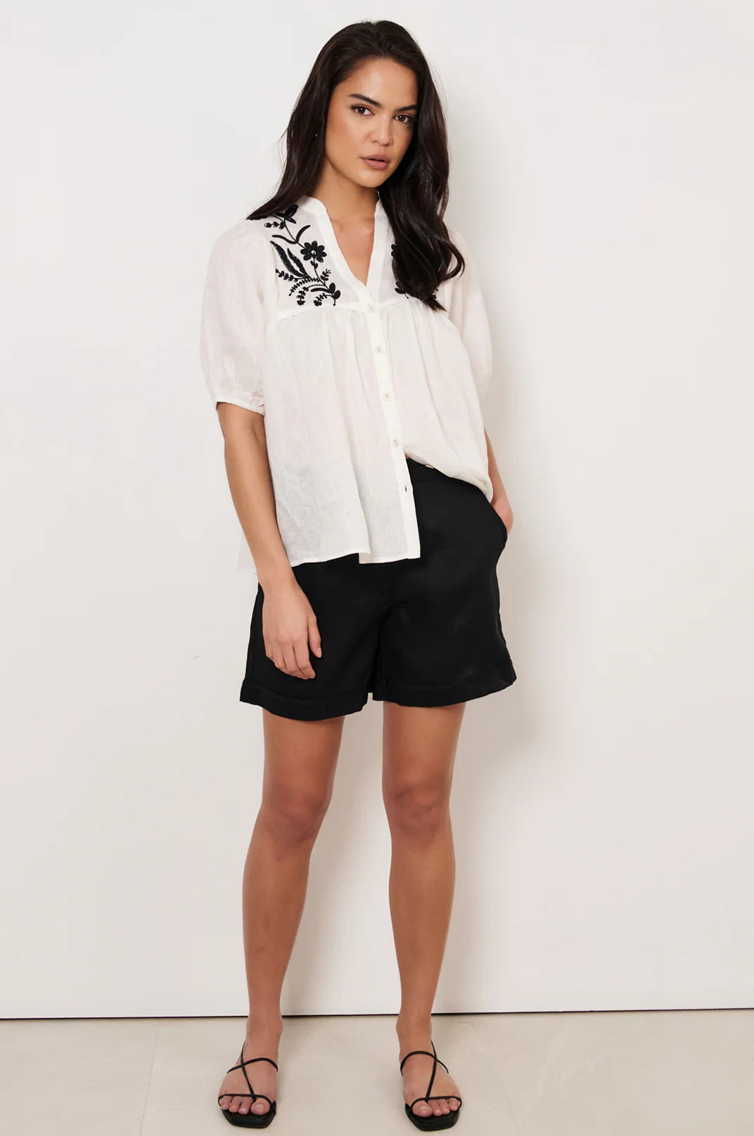 Adorne Haven Linen Short - Black
