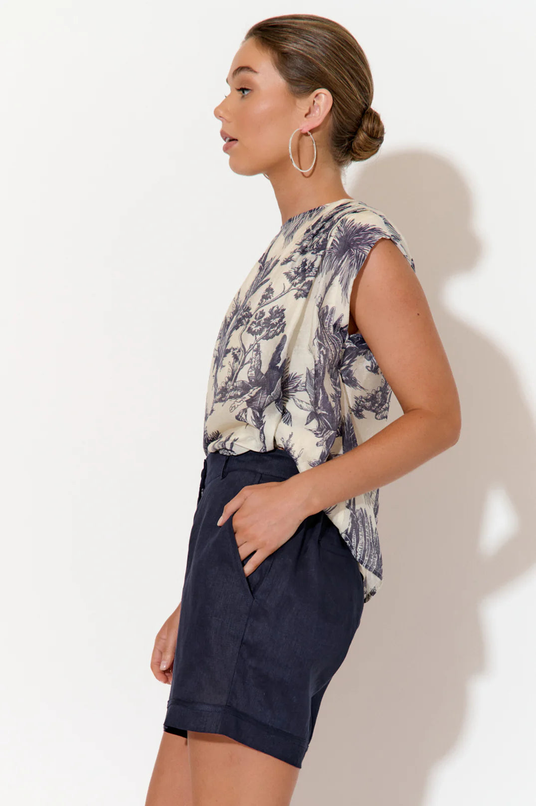 Adorne Haven Linen Short - Navy