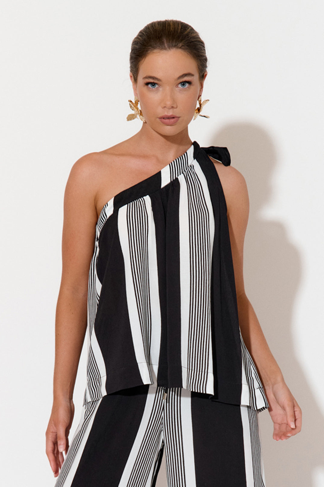 Adorne Frida Stripe One Shoulder Top - Stripe