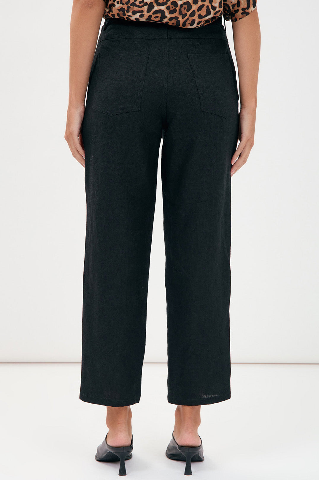 Adorne Tiffany Belted Linen Pant - Black