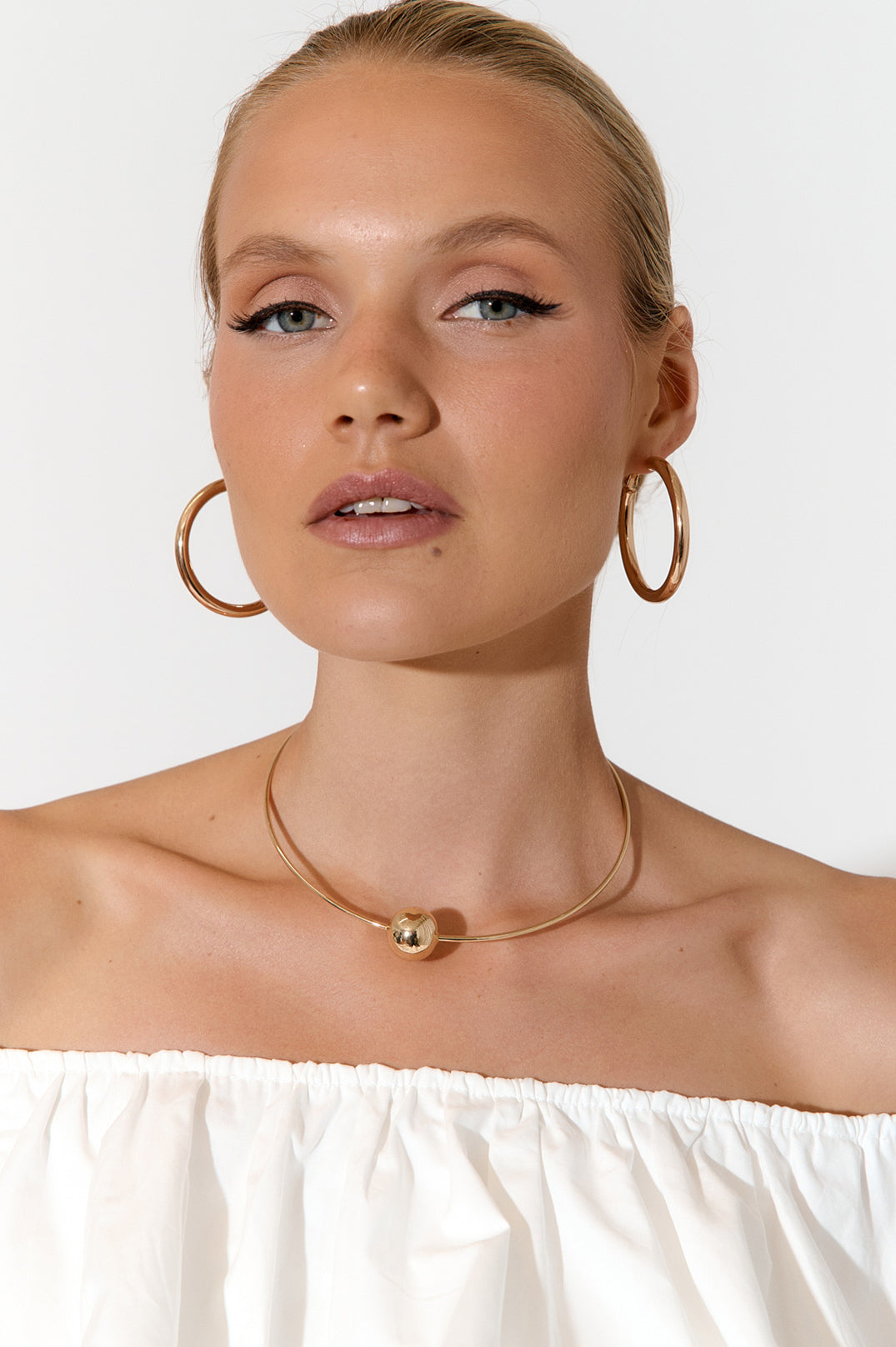 Adorne Ball Centre Fine Collar Necklace