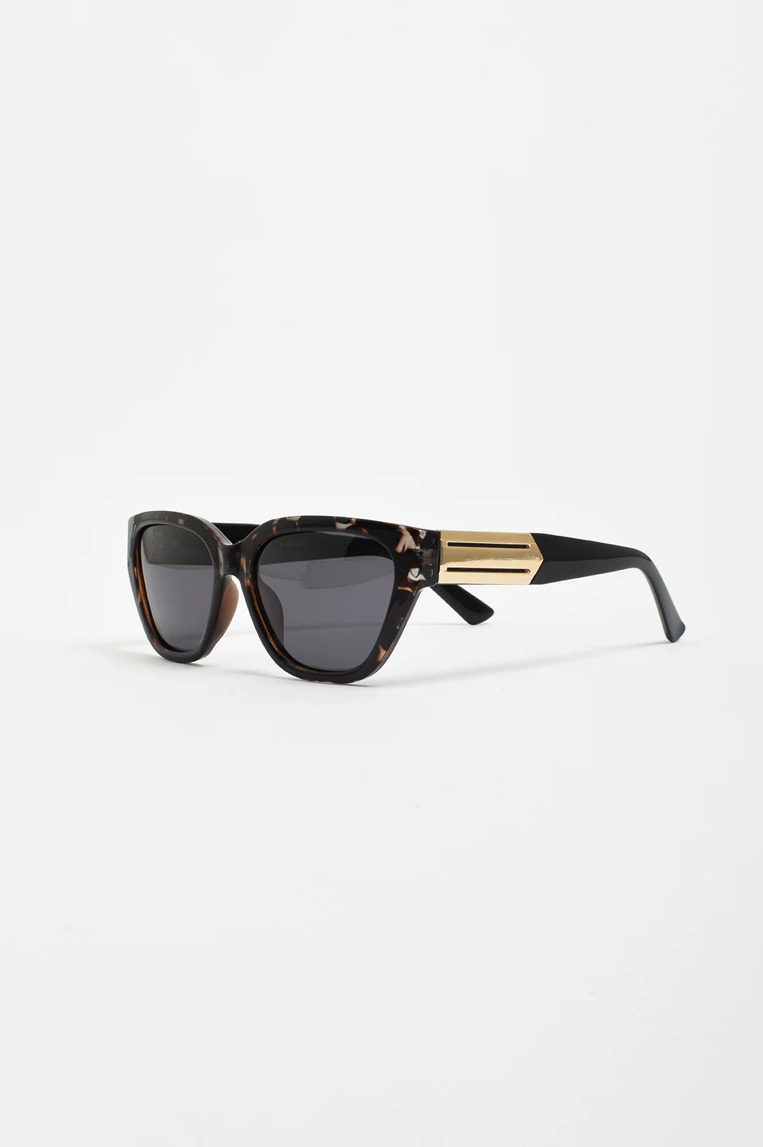Adorne Ascot Sunglasses - Black/Tort