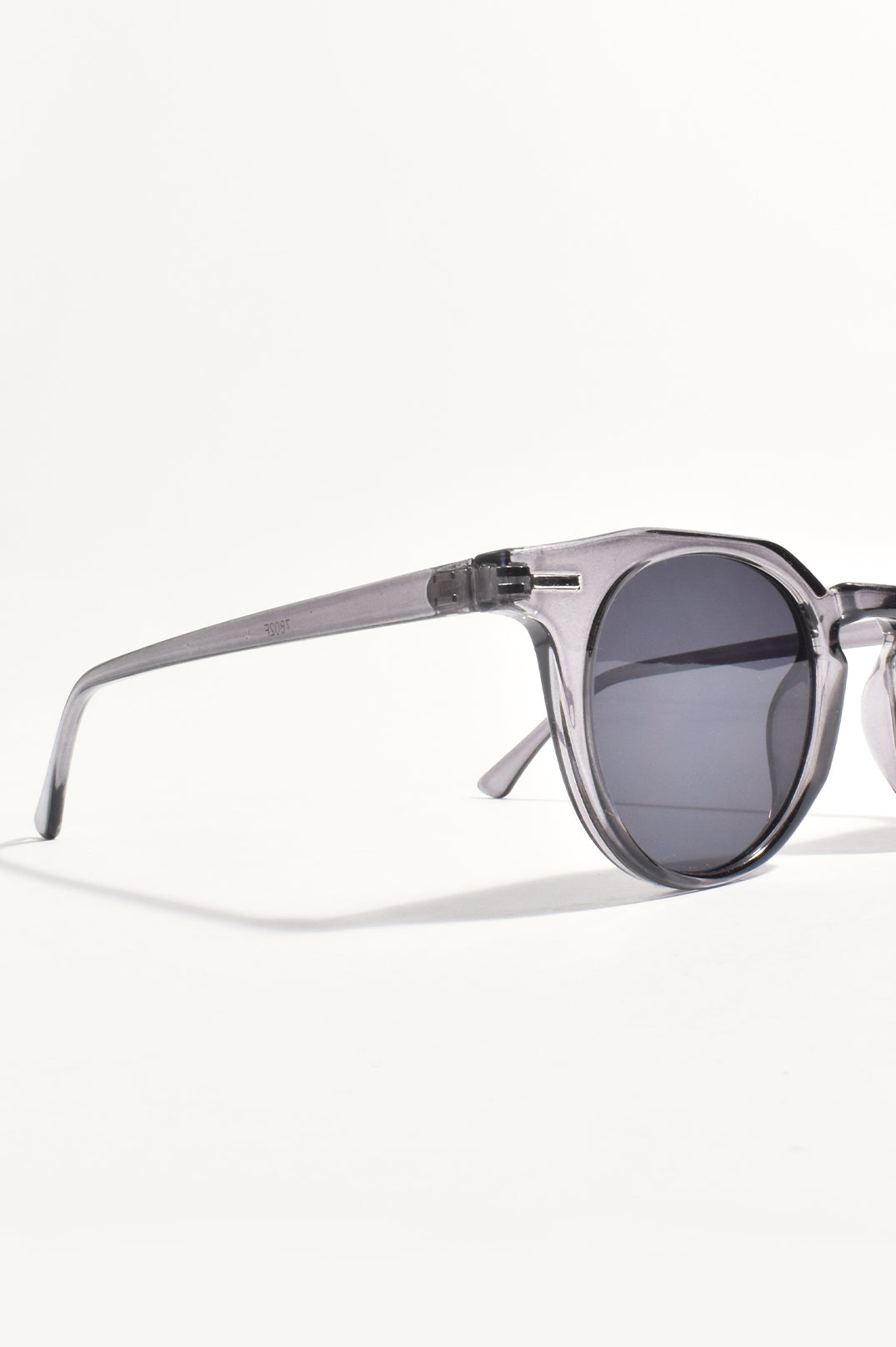 Adorne Camden Sunglasses - Grey