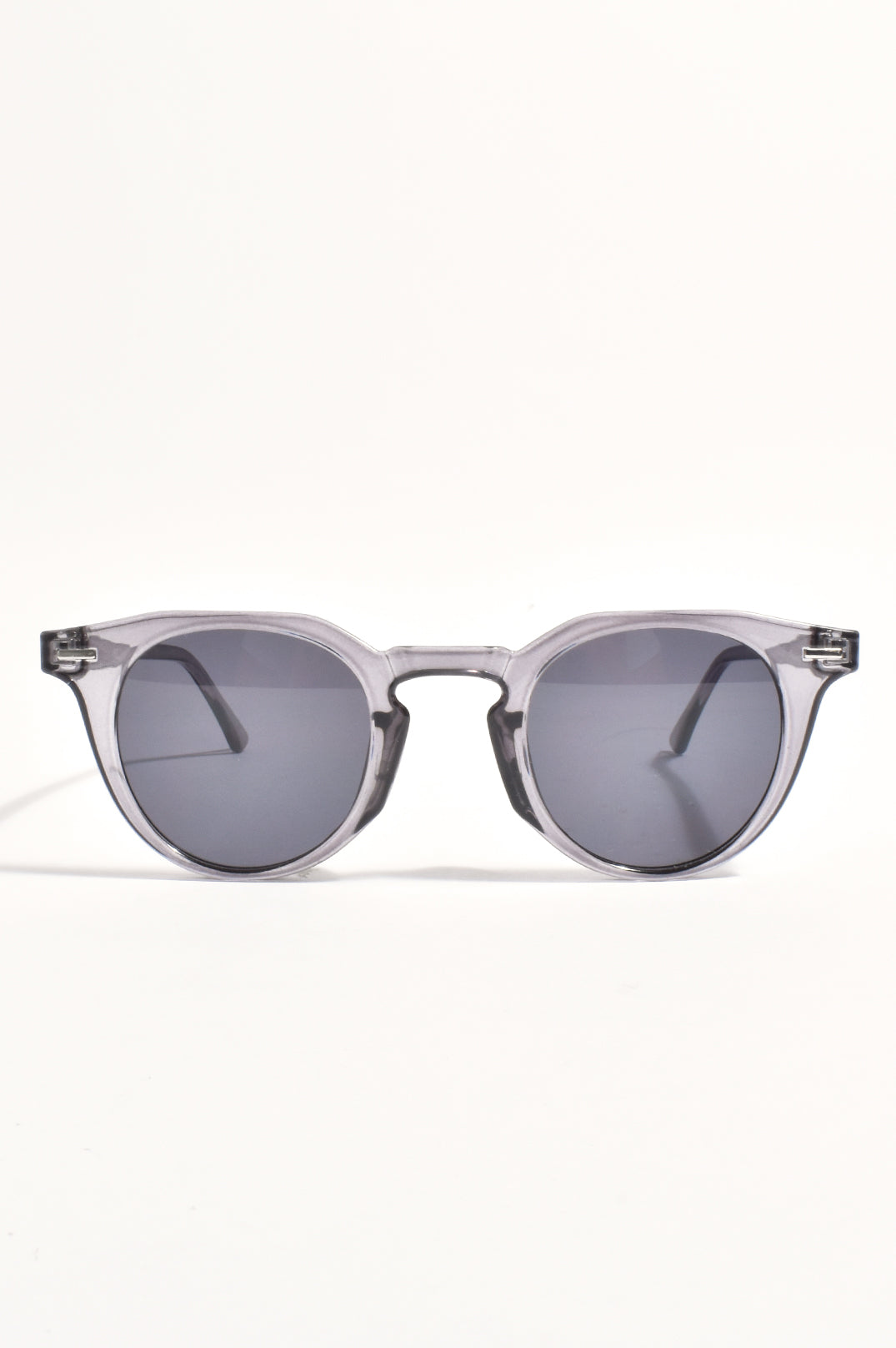 Adorne Camden Sunglasses - Grey