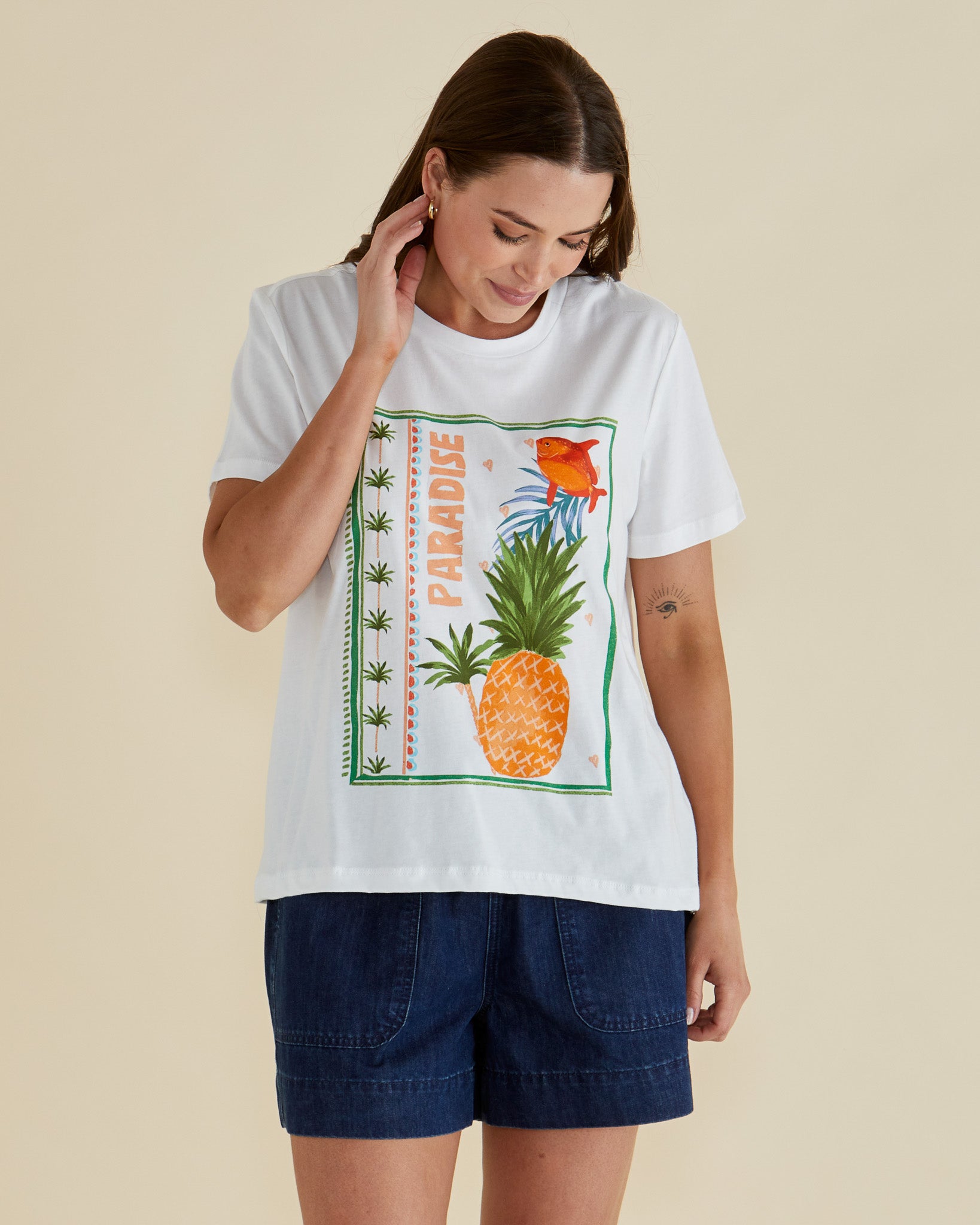 Betty Basics Ellia Crew Tee - Paradise Beach Print