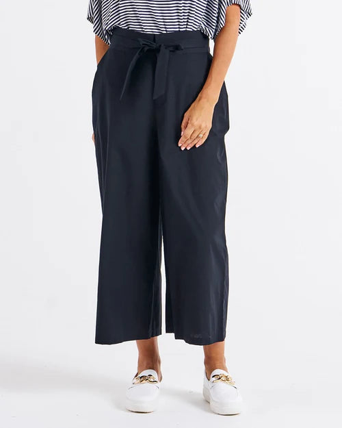 Betty Basics Cabo Crop Pant - Black