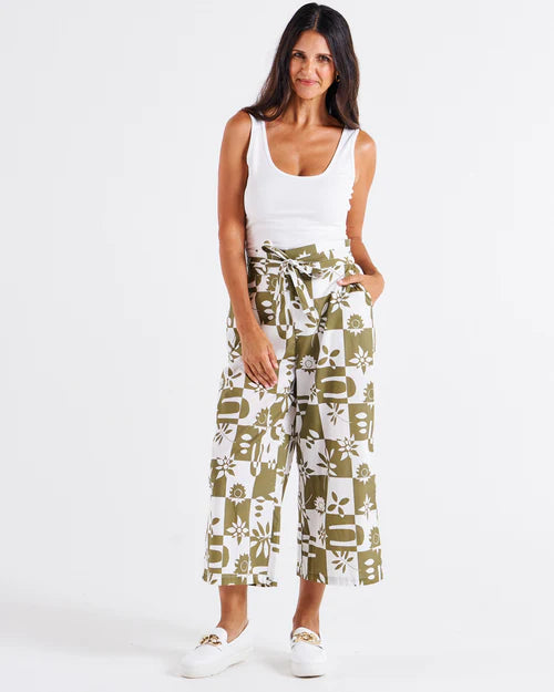 Betty Basics Cabo Crop Pant - Geo Floral