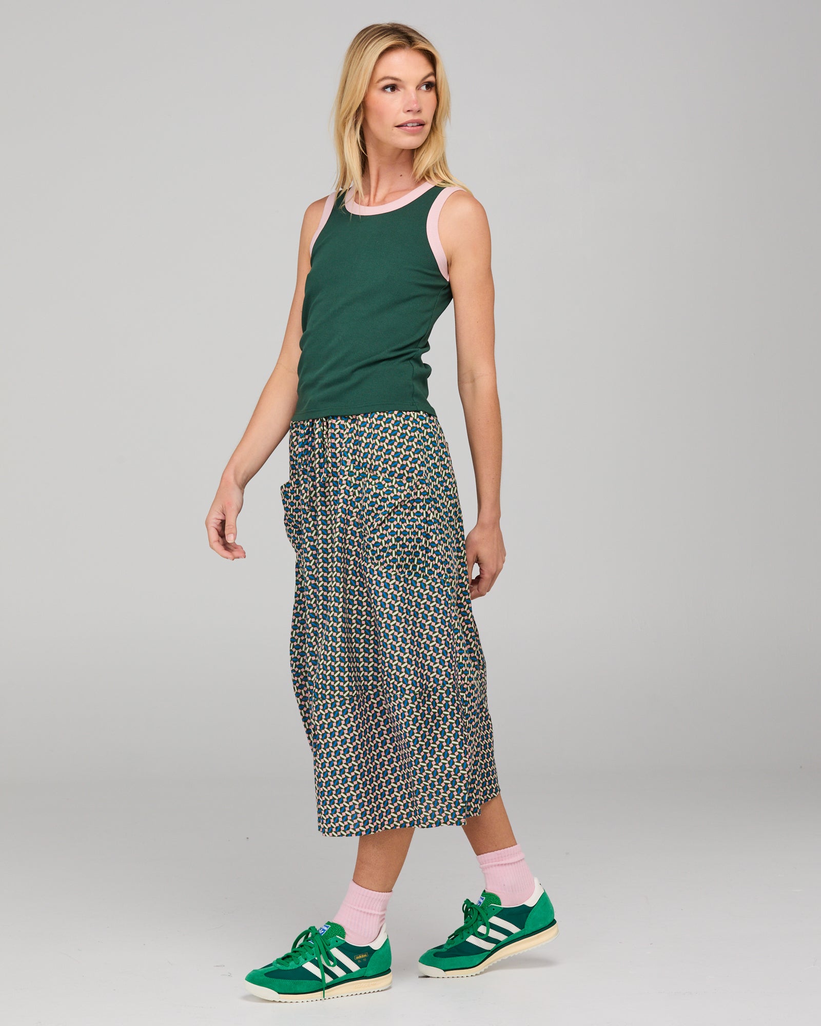 Boom Shankar Guru Skirt - Sakura